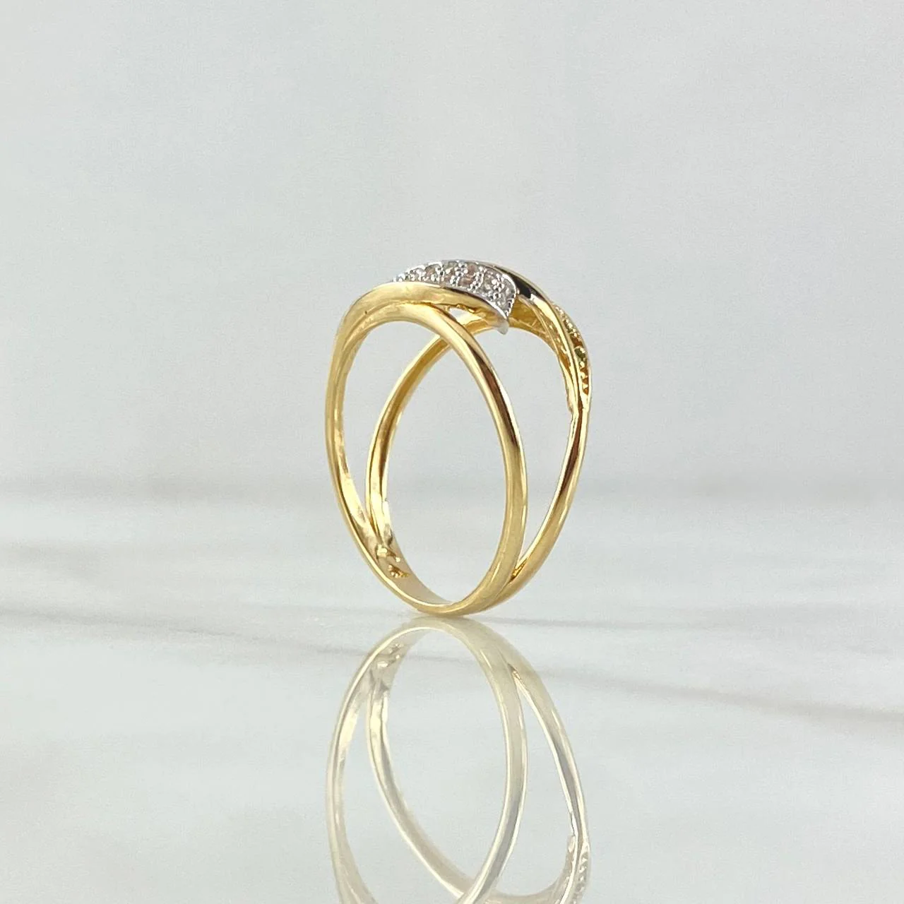 Anillo Abrazos Curvos 2.9g / T7 Oro Amarillo 18K - Image 4