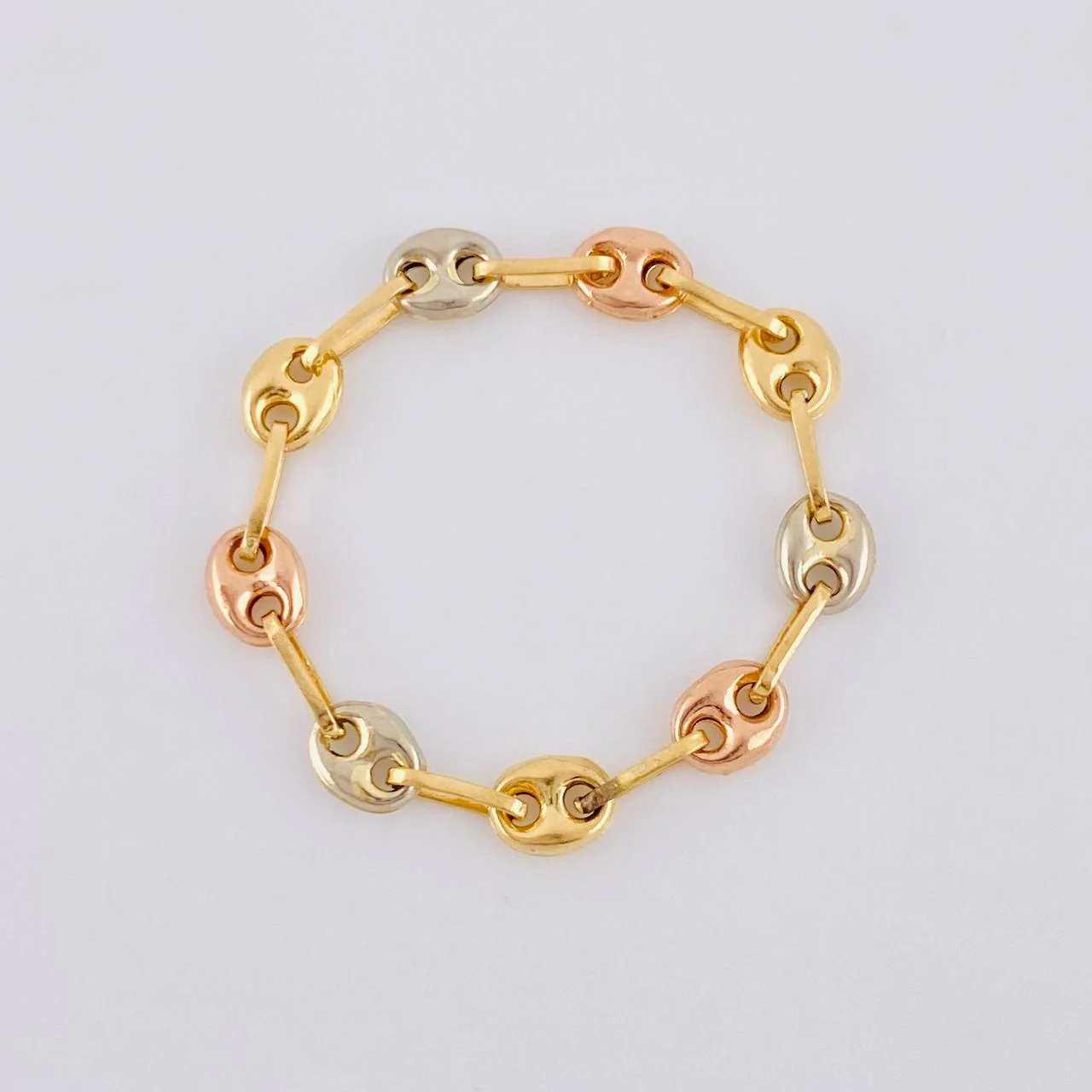 Anillo Anillo Gc 0.55 g / T8 - 7 3/4 Tres Oros 18K