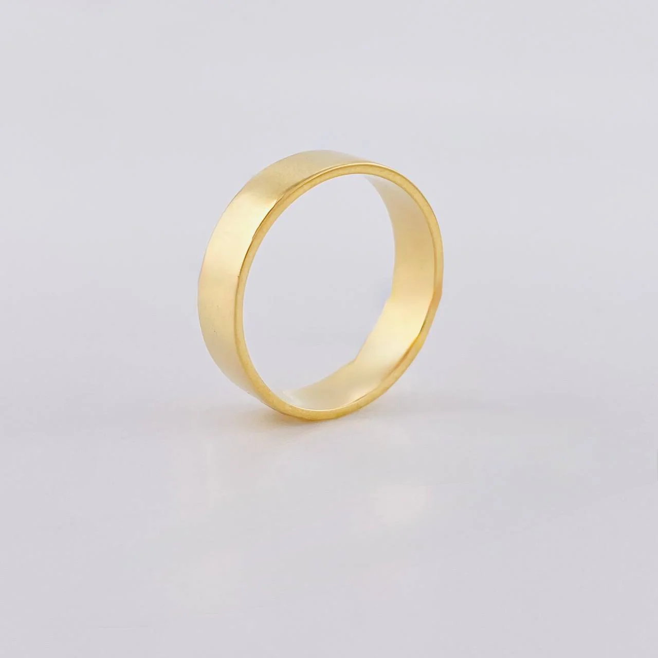 Anillo Argolla Lisa 4.05 g / T8 1/4 Oro Amarillo 18K - Image 4