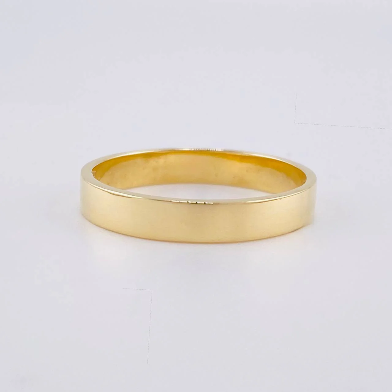 Anillo Argolla Lisa 4.25 g / T10 1/2 Oro Amarillo 18K