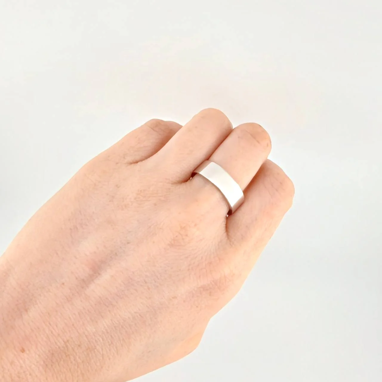 Anillo Argolla liso 8.75g / T9 3/4 Oro Blanco 18K - Image 4