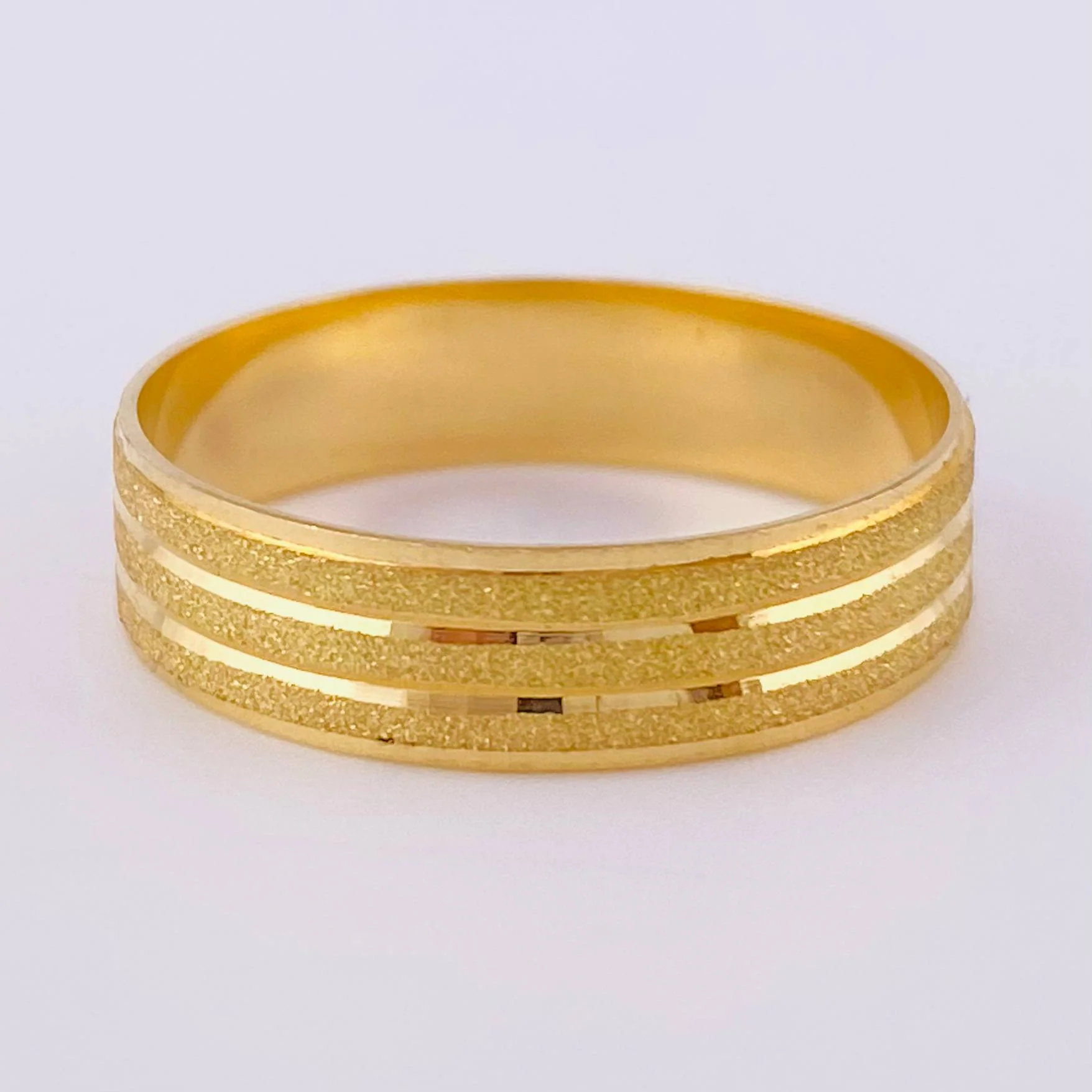 Anillo Argolla triple linea 3.05g / T5 1/4 Oro Amarillo 18K