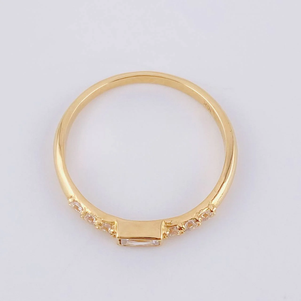 Anillo Baguette Seis Estrellas 1.55 g / T7 Oro Amarillo 18K - Image 3