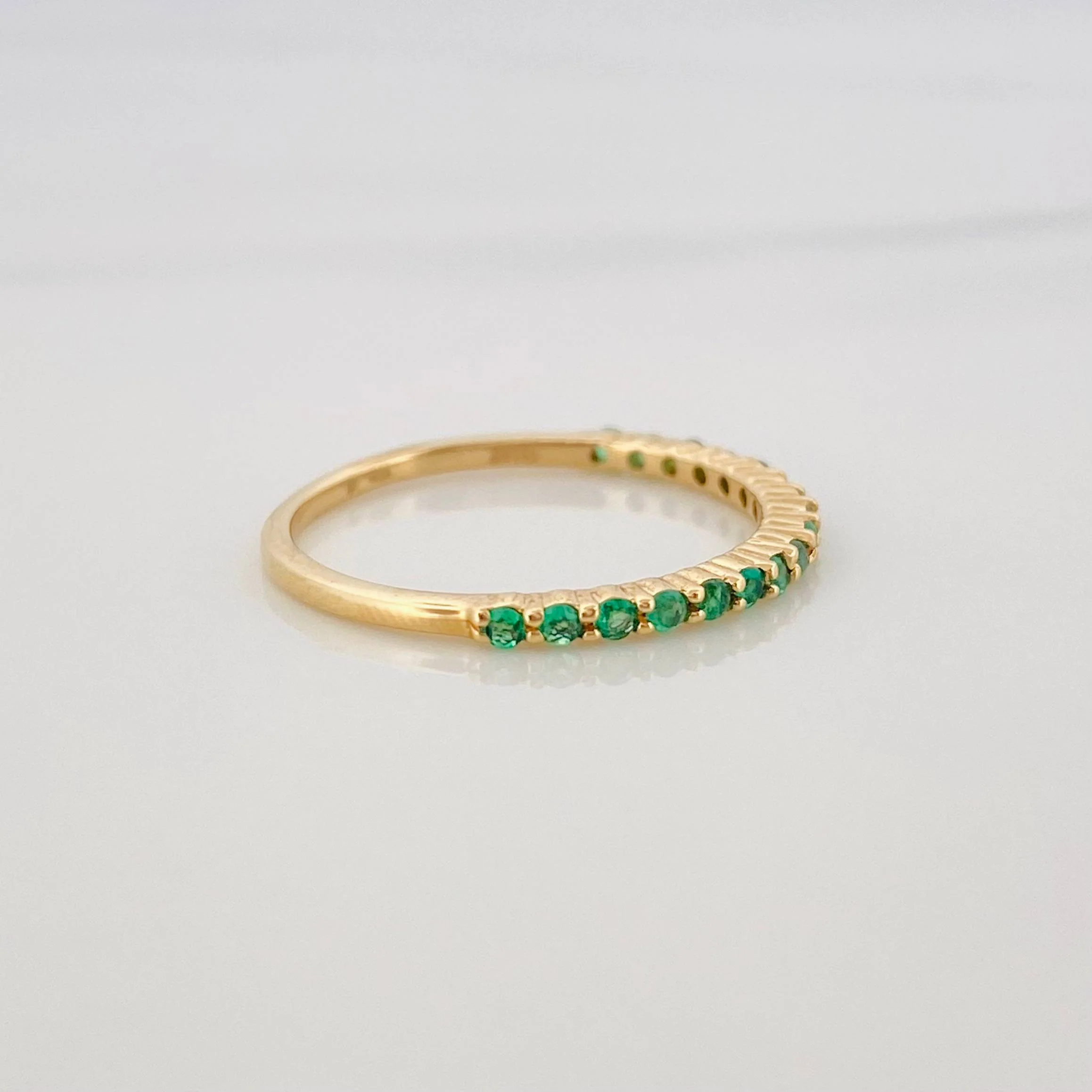 Anillo Churumbela Esmeralda 15Pts 1.3 g / T6 Oro Amarillo 18K - Image 4