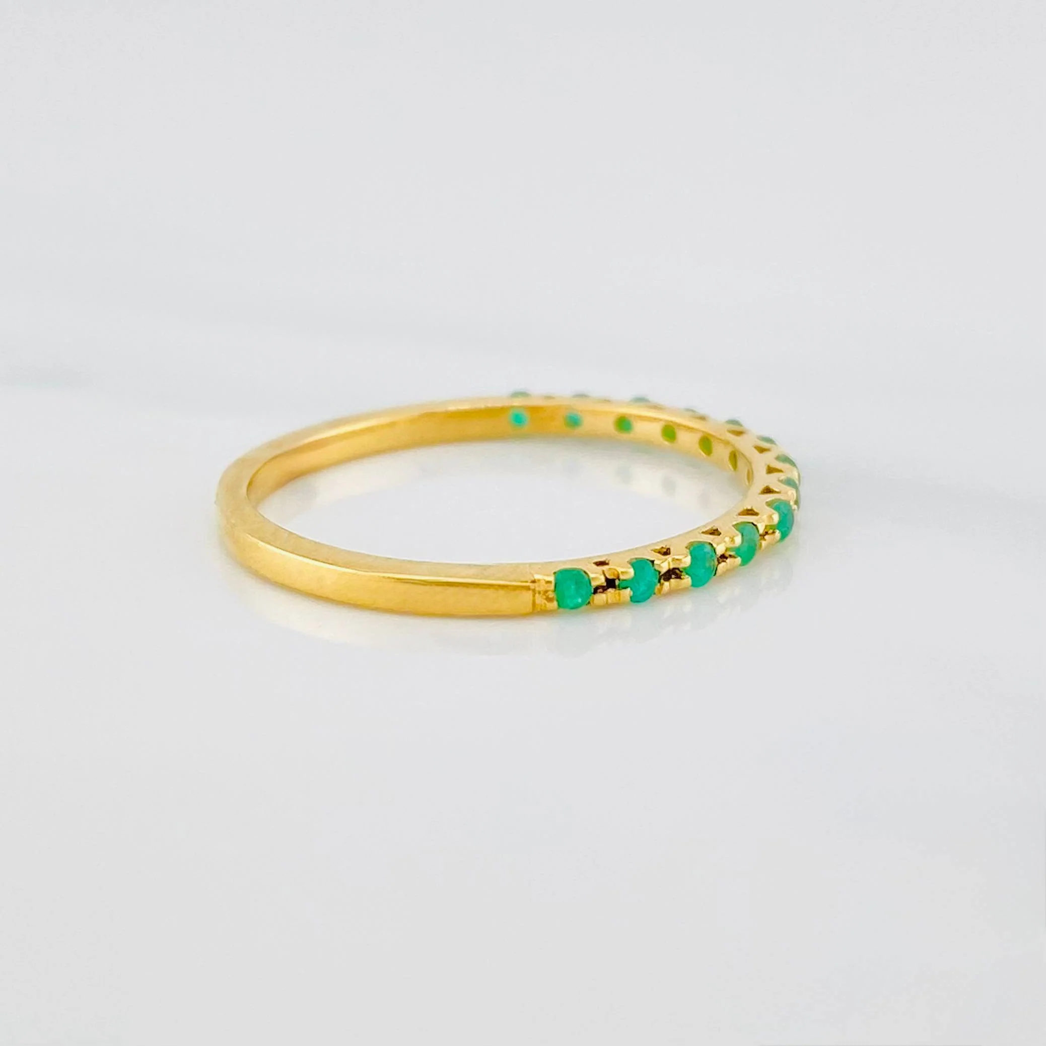 Anillo Churumbela Esmeraldas 1.25 g / T6 1/4 Oro Amarillo 18K - Image 4