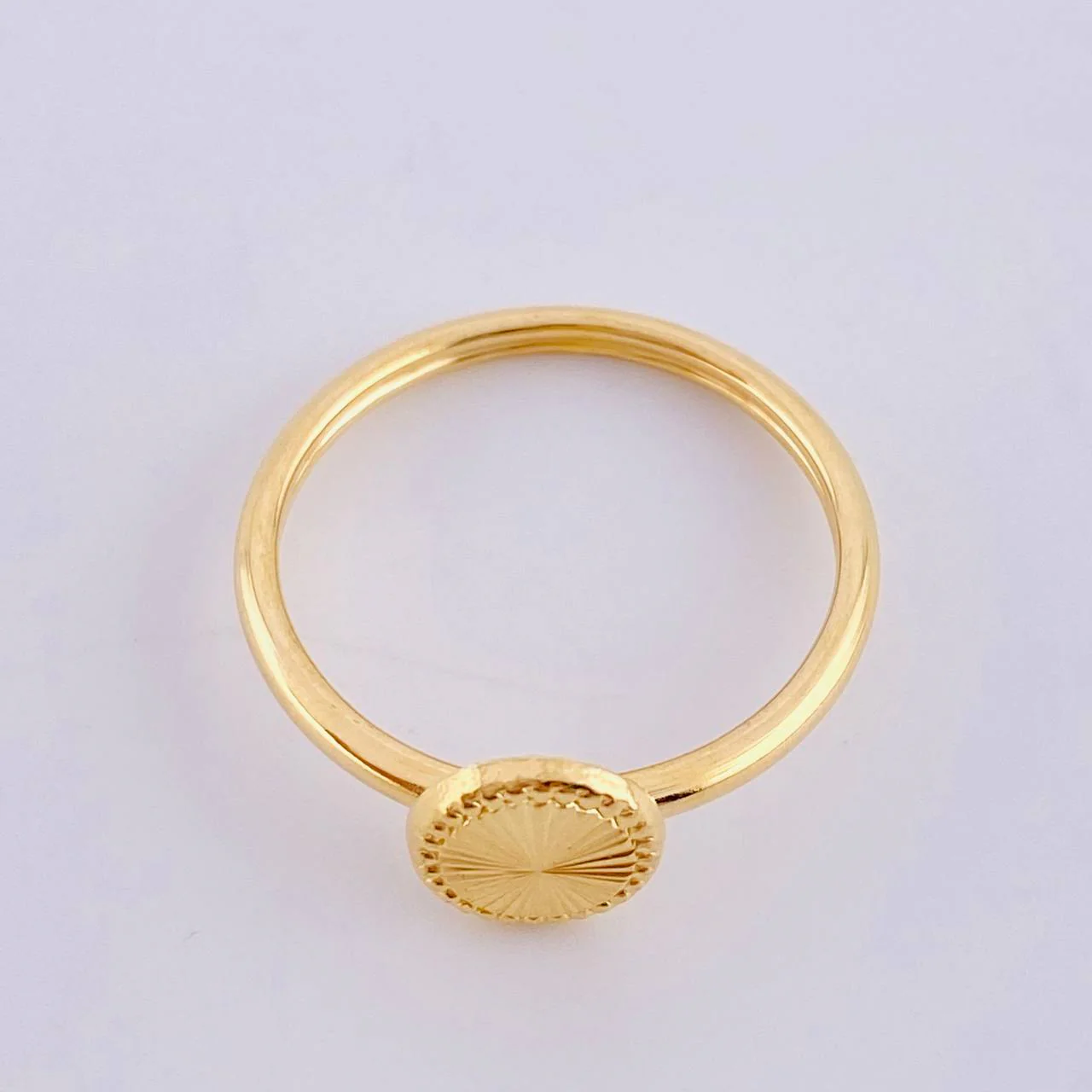 Anillo Circular Diamantado Bordeado 1.15gr / T5 / Oro Amarillo 18K * - Image 3