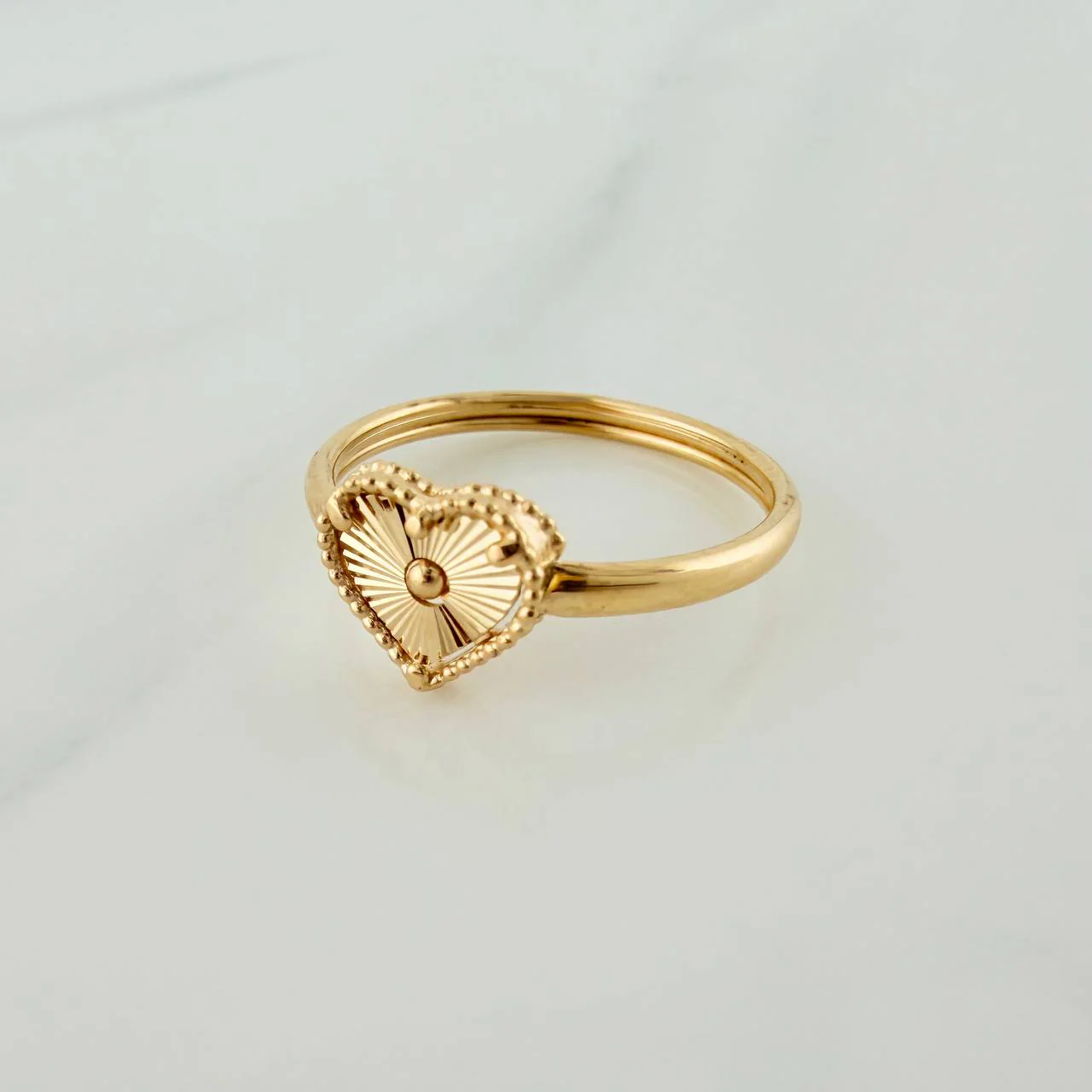 Anillo Corazon 1.15gr / T8 1/2 / Oro Amarillo 18K & - Image 2