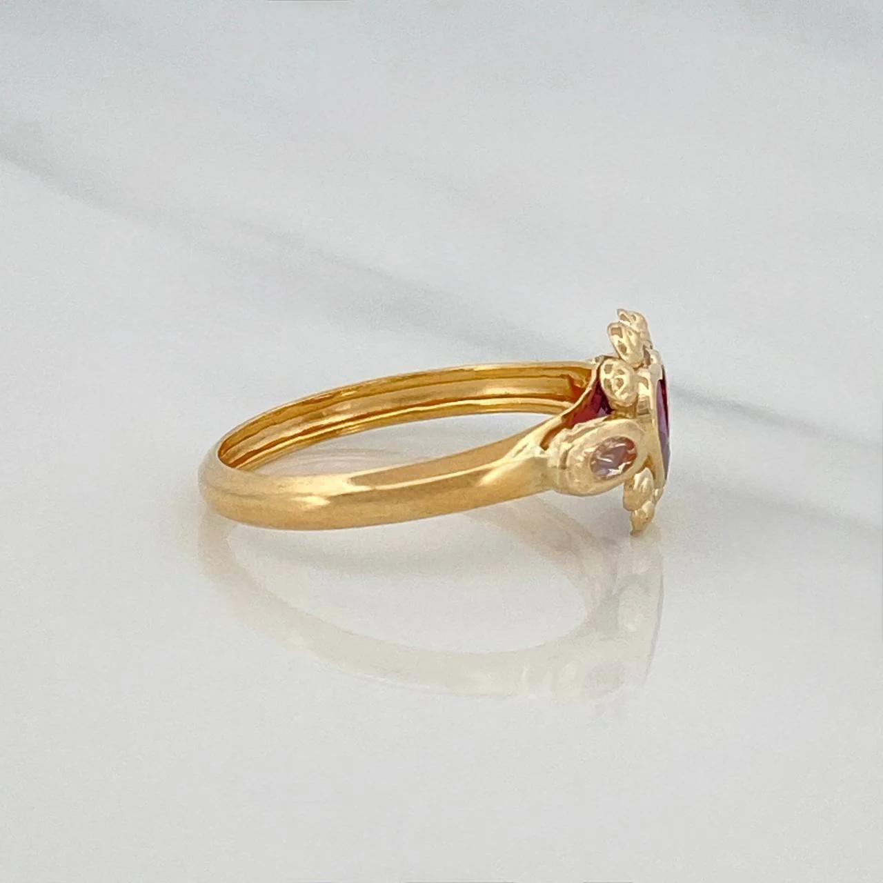Anillo Corazon 1.7 g / T8 1/2 Oro Amarillo 18K - Image 4