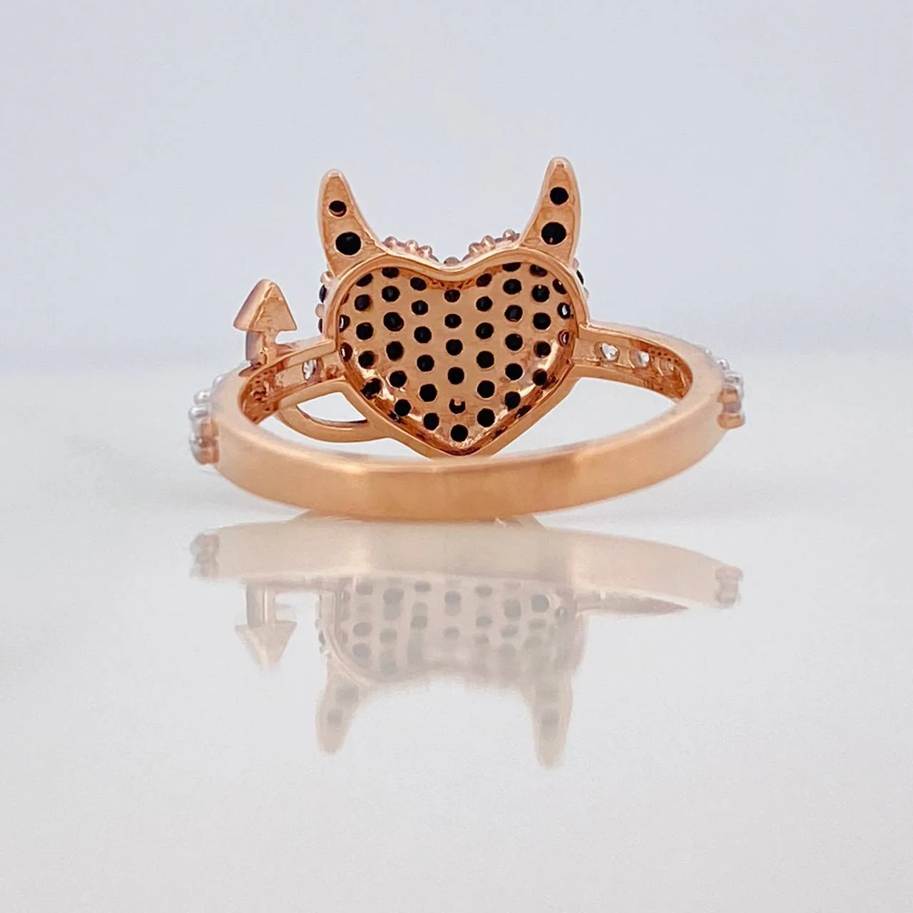 Anillo Corazon Devil 2.45gr / T4 3/4 / Tres Oros 18K % - Image 3