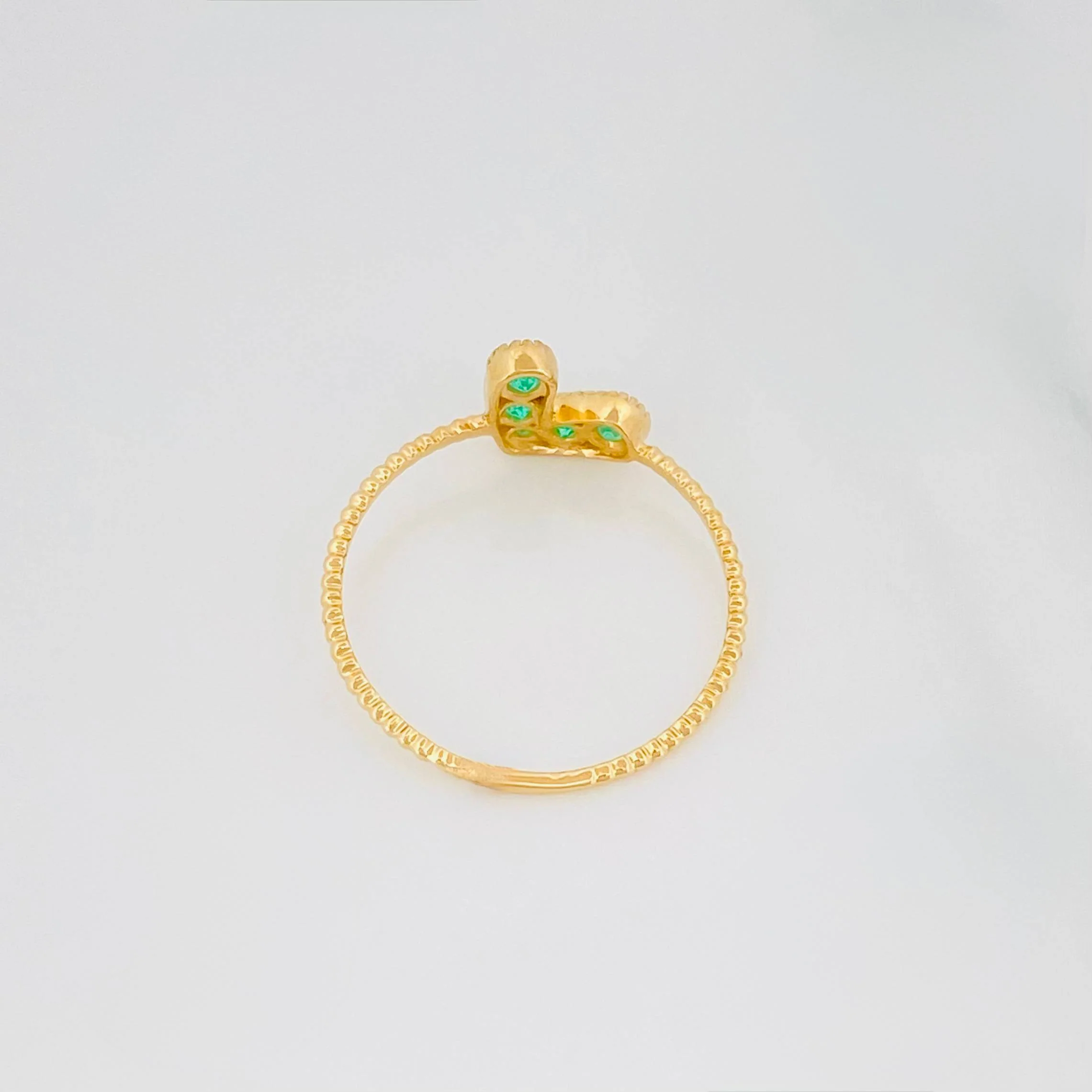 Anillo Corazon Esmeraldas 24pts 0.9 g / T6 1/2 Oro Amarillo 18K - Image 3