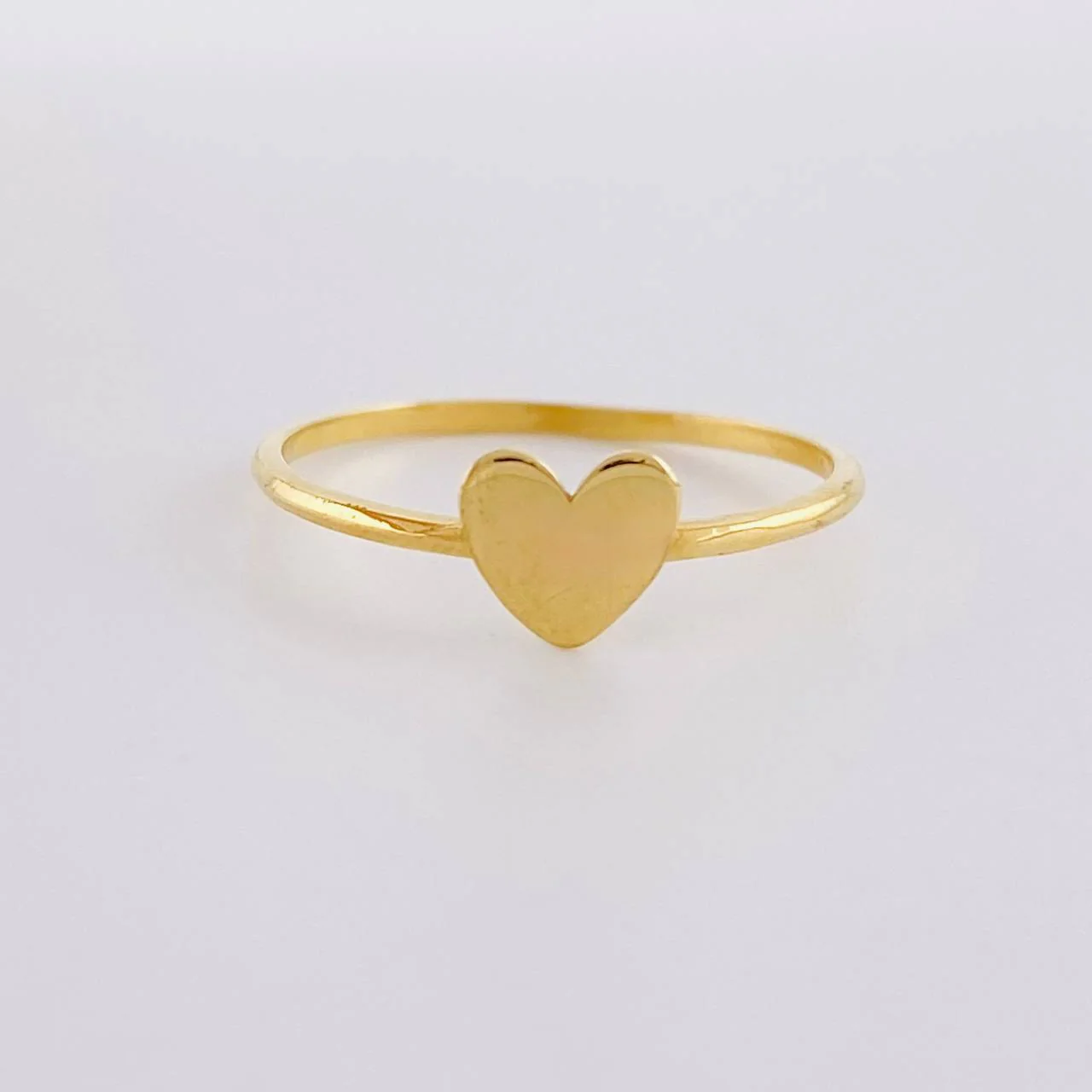 Anillo Corazon liso 0.95g / T6 Oro Amarillo 18K