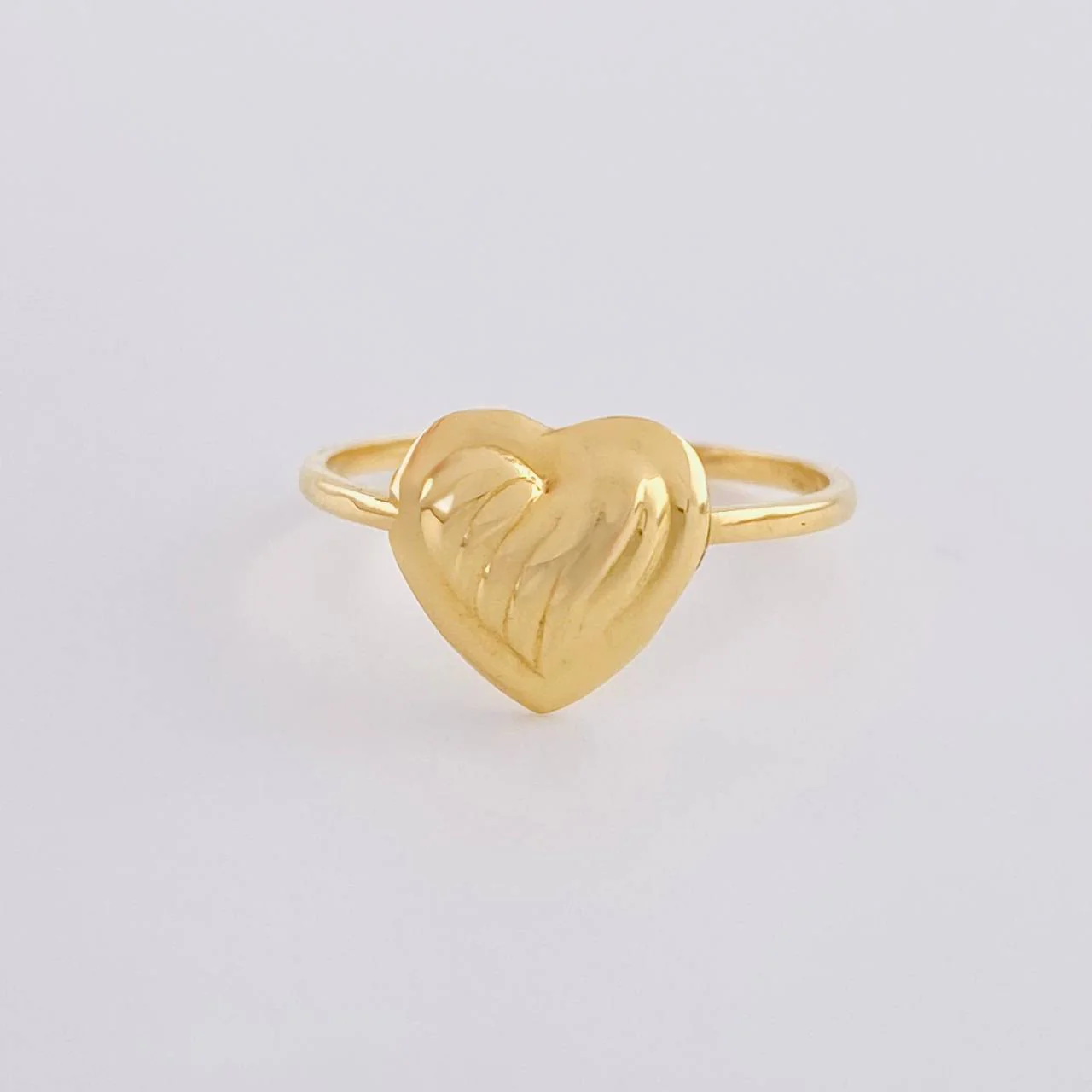 Anillo Corazón Sobresalto Lineal 1.1 g / T6 1/2 Oro Amarillo 18K