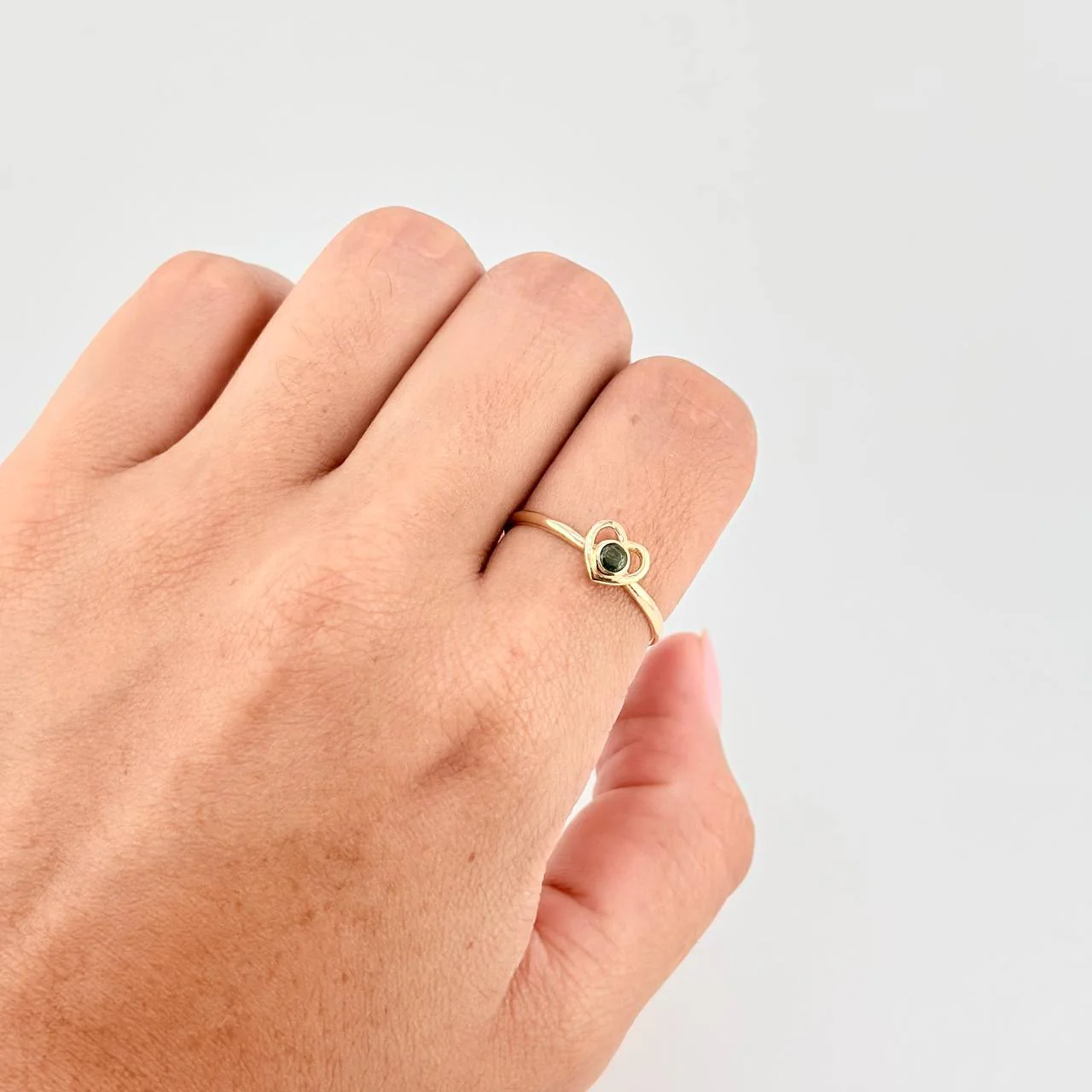 Anillo Corazon Vacio 1.5 g / T8 1/4 Oro Amarillo 18K - Image 4
