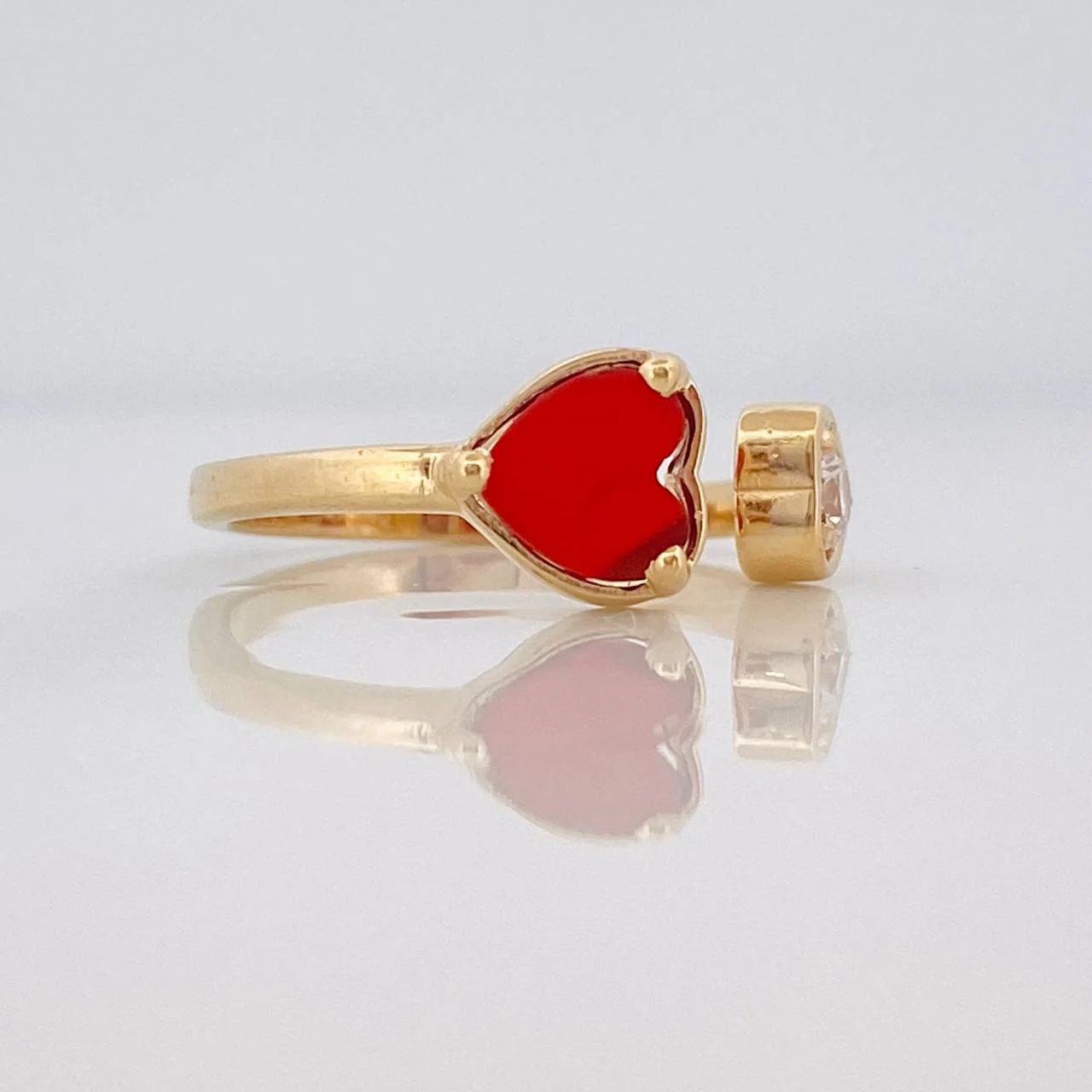 Anillo Corazones 2.7g / T5 3/4 Oro Amarillo 18K - Image 4