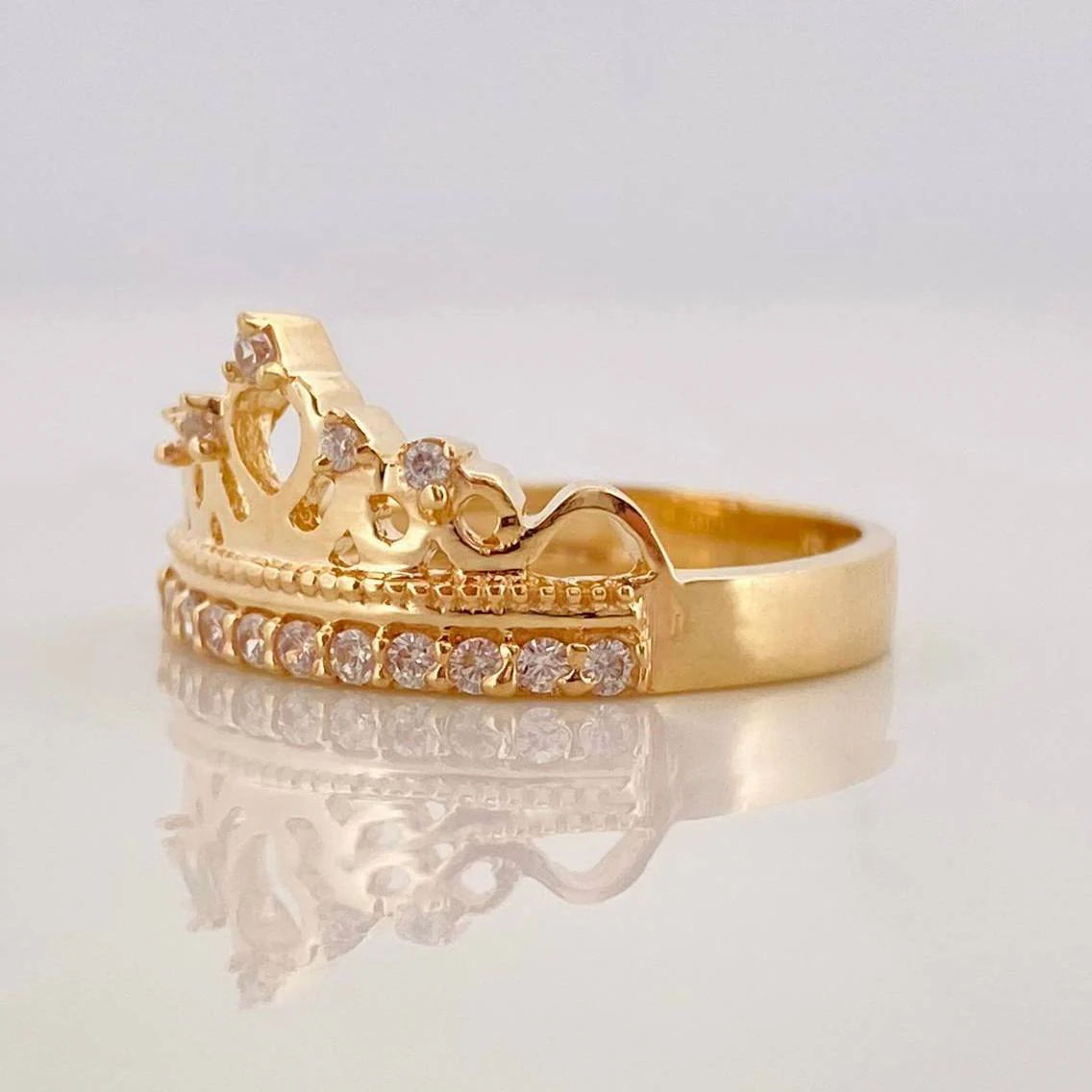Anillo Corona 3.85g / T7 Oro Amarillo 18K - Image 3