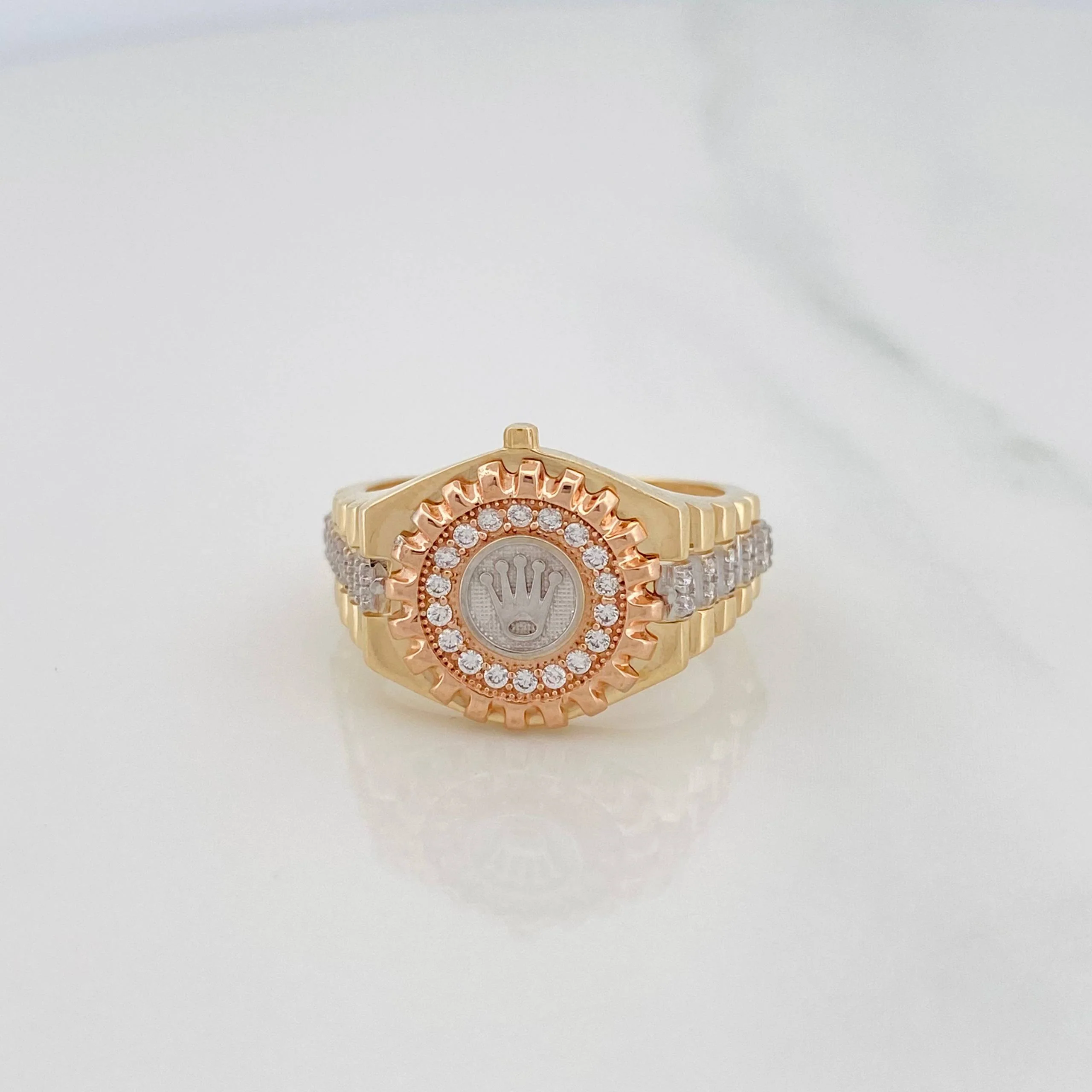 Anillo Corona 5.75g / T10 Tres Oros 18K