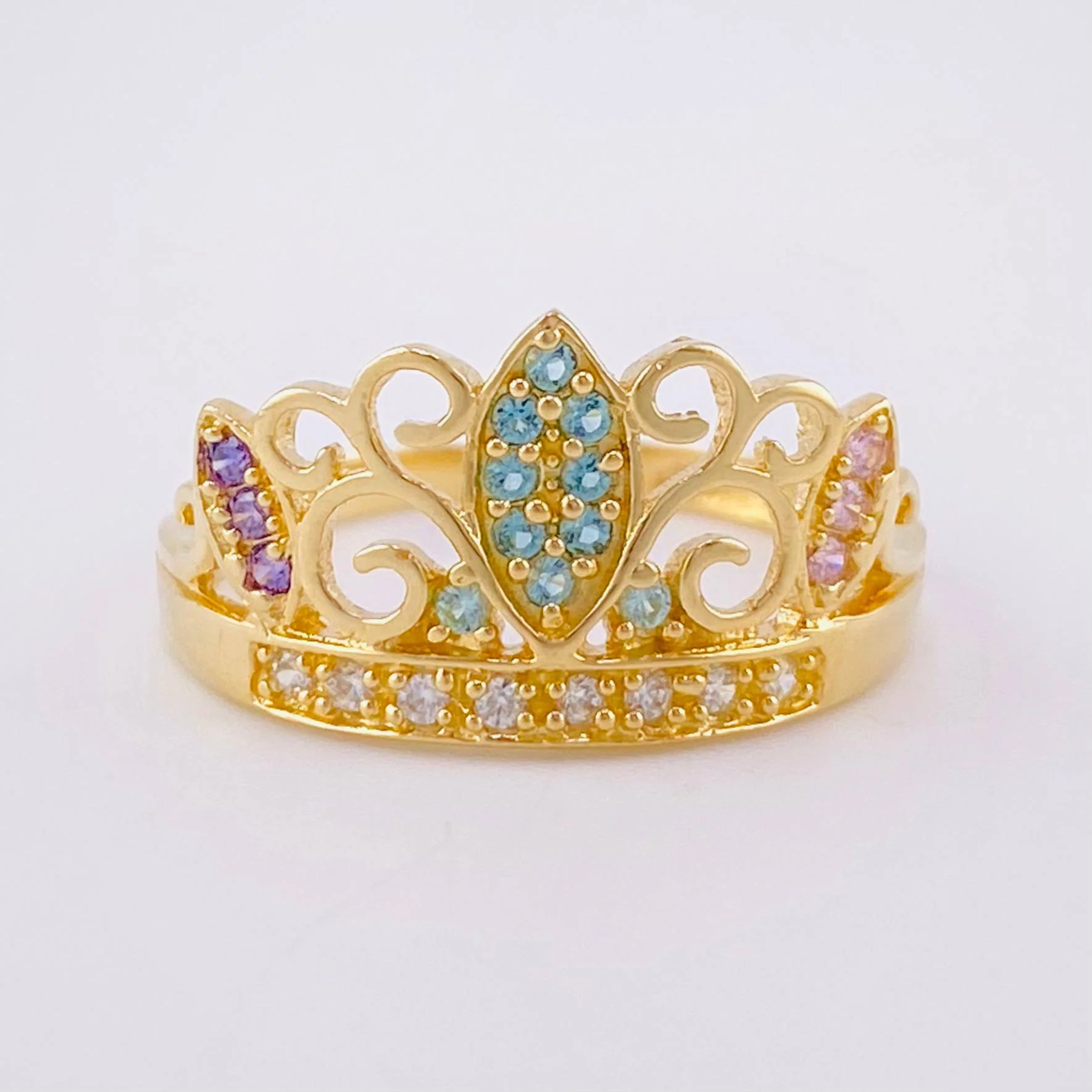 Anillo Corona en Plumas 3.05g / T7 3/4 Oro Amarillo 18K