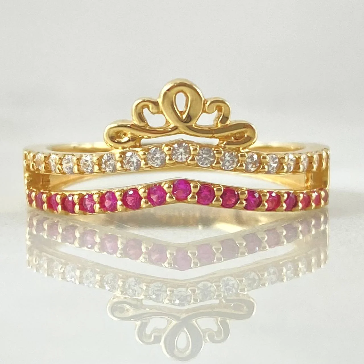 Anillo Corona Pavonada 3gr / T6 1/2 / Oro Amarillo 18K