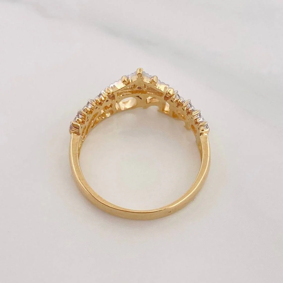 Anillo Corona Princess 2.95g / T6 1/2 Dos Oros Amarillo Blanco 18K - Image 4