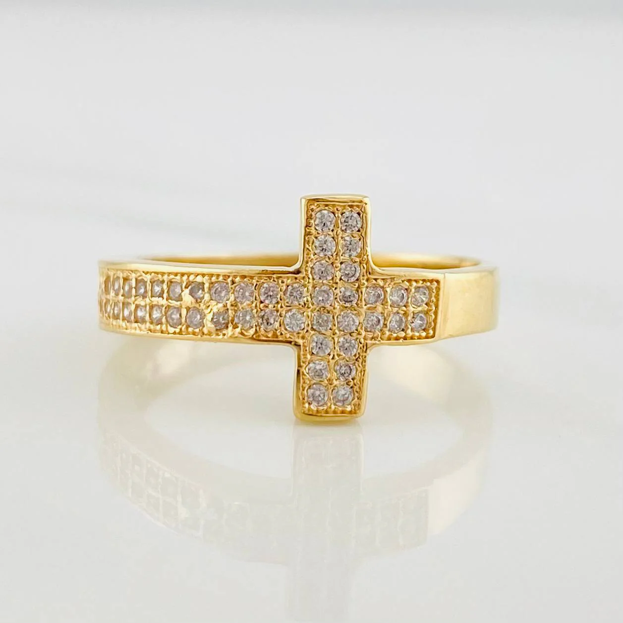 Anillo Cruz 3.1g / T7 Oro Amarillo 18K