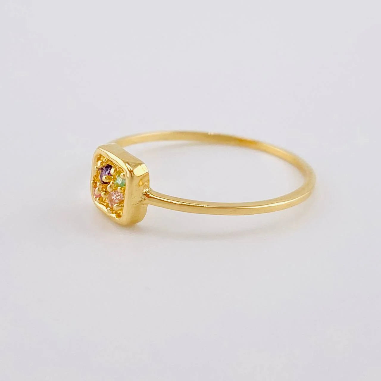 Anillo Cuadro Triqui 0.9 g / T5 1/2 Oro Amarillo 18K - Image 3