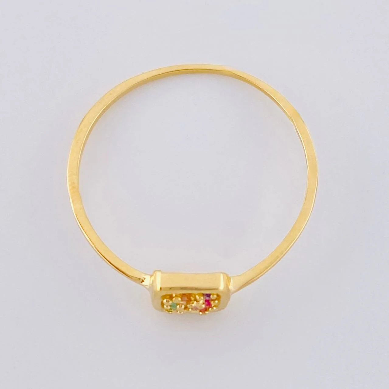Anillo Cuadro Triqui 0.9 g / T5 1/4 Oro Amarillo 18K - Image 3