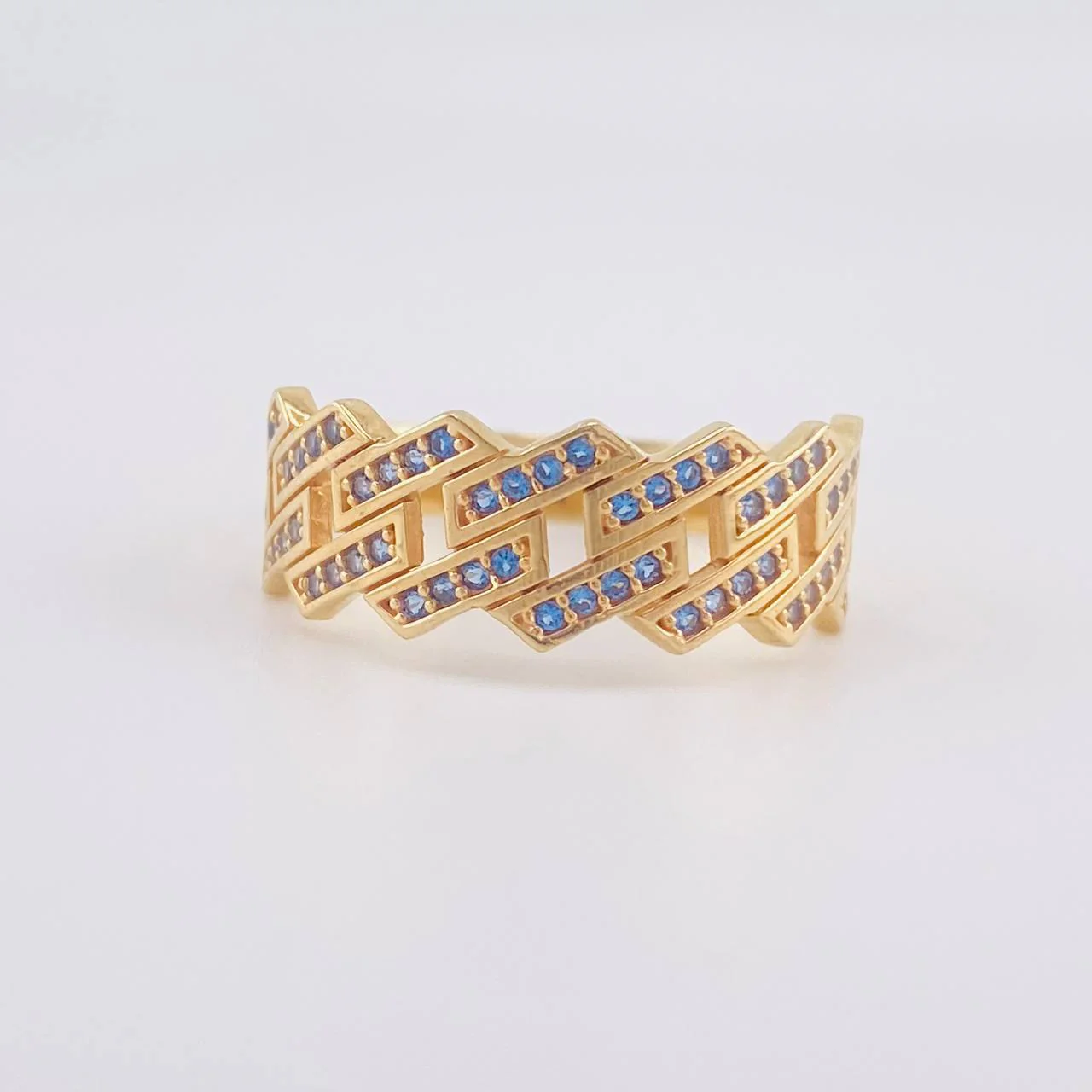 Anillo Cubano cuadrado 4.25g / T10 3/4 Oro Amarillo 18K
