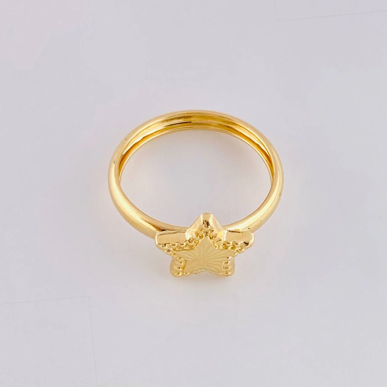 Anillo Estrella Diamantada 0.95g / T7 1/2 Oro Amarillo 18K - Image 3