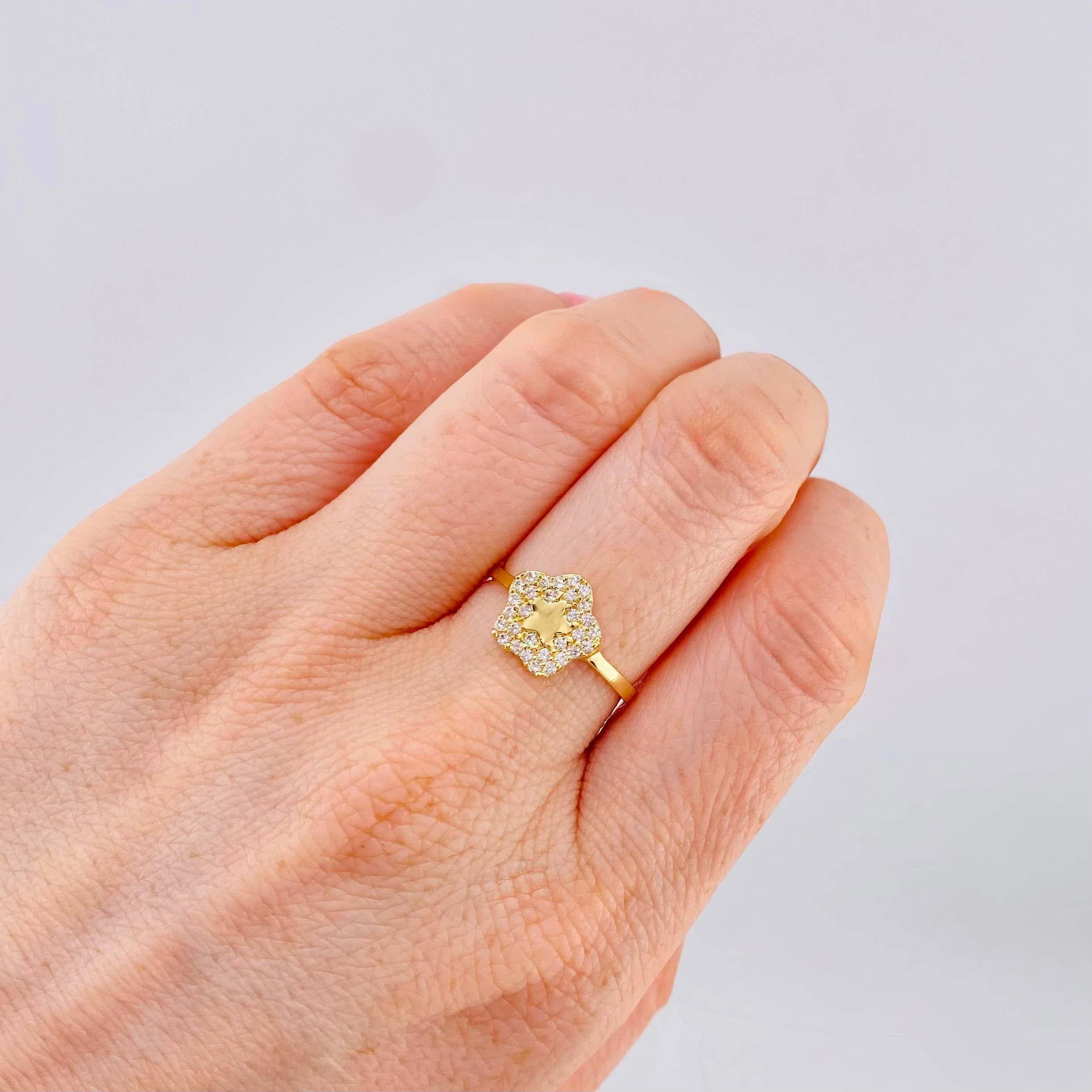 Anillo Estrella En Flor 2.1 g / T8 Oro Amarillo 18K - Image 4