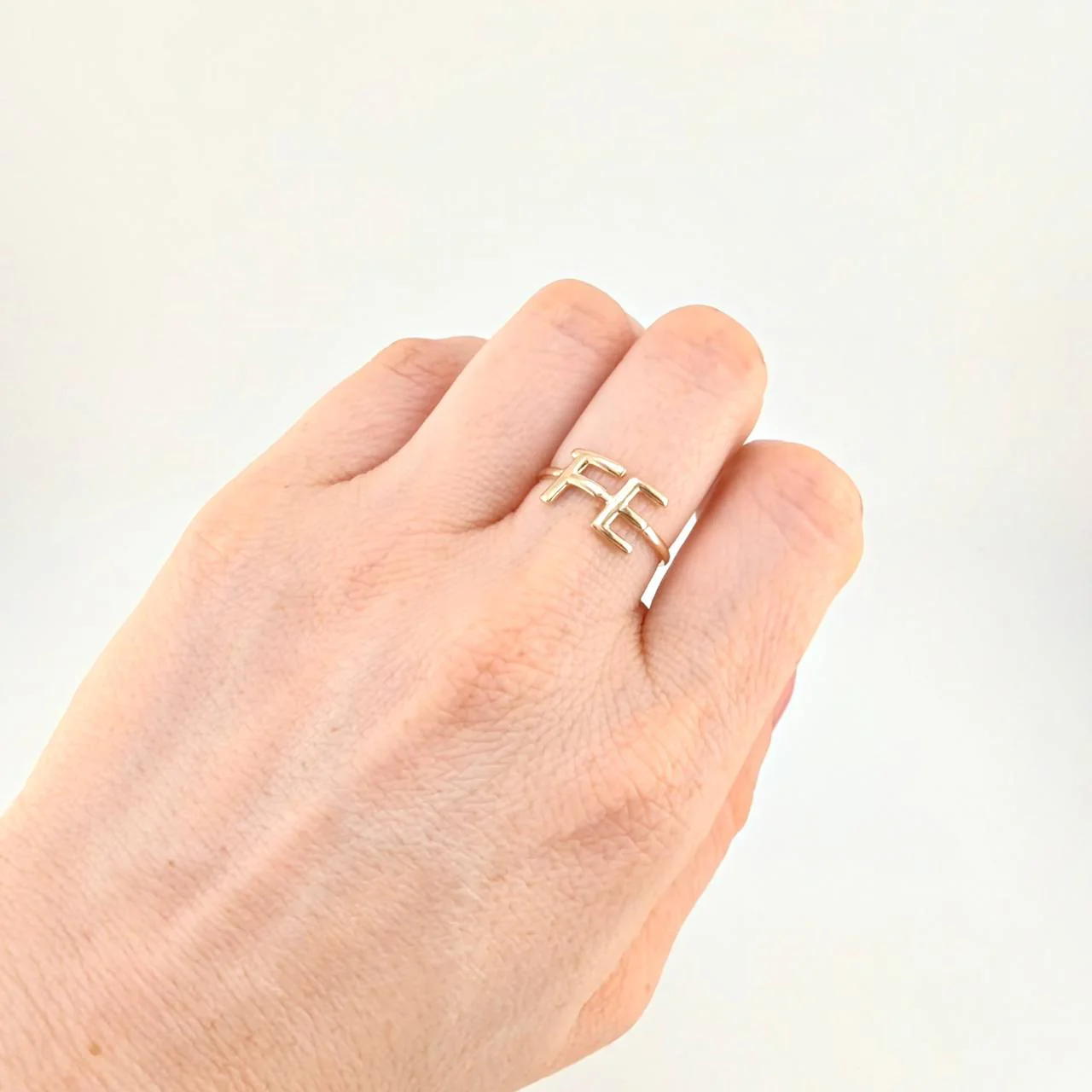 Anillo Fé 1.75 g / T7 1/4 Oro Amarillo 18K - Image 4