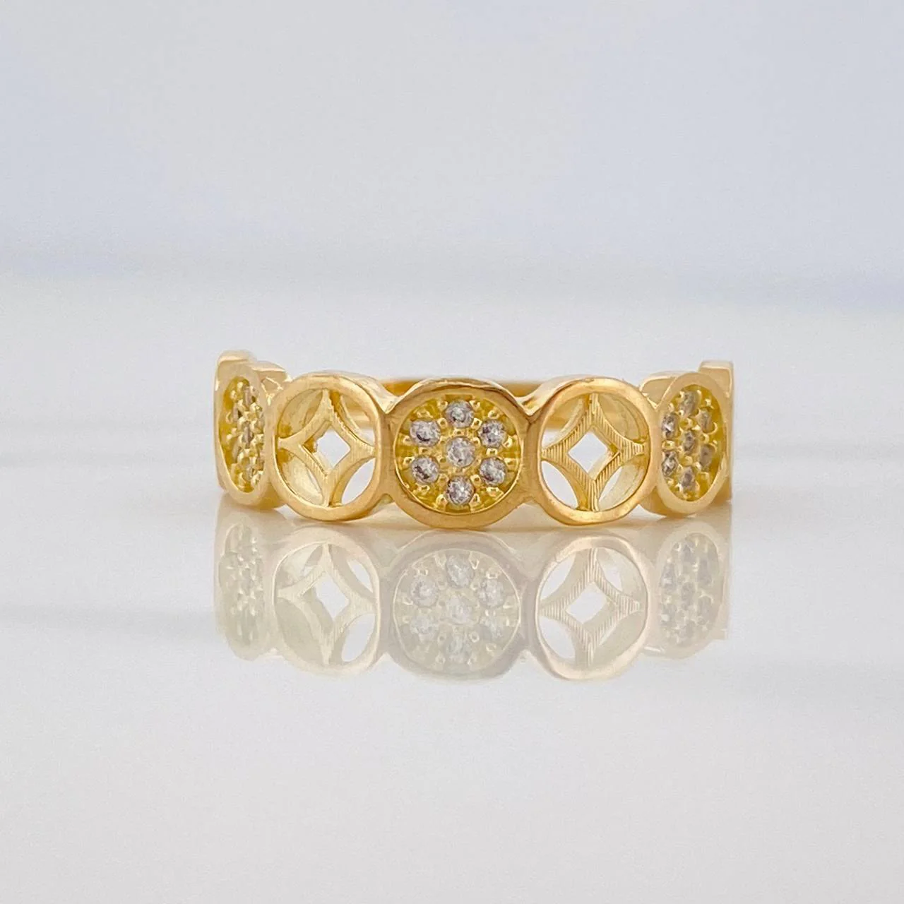 Anillo Figuras 2.35 g / T6 1/4 Oro Amarillo 18K