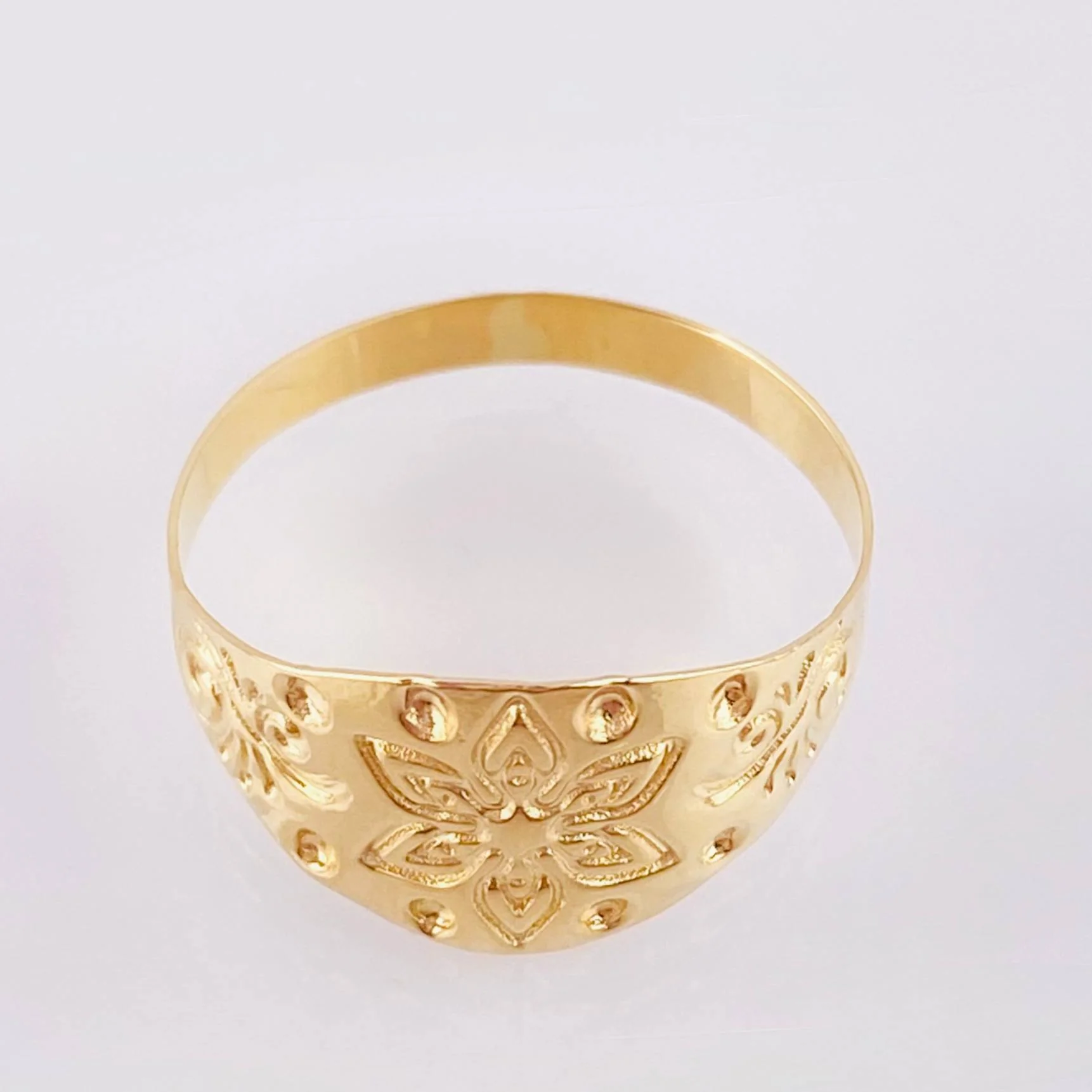 Anillo Flor Mandala 1.45 g / T6 Oro Amarillo 18K - Image 3