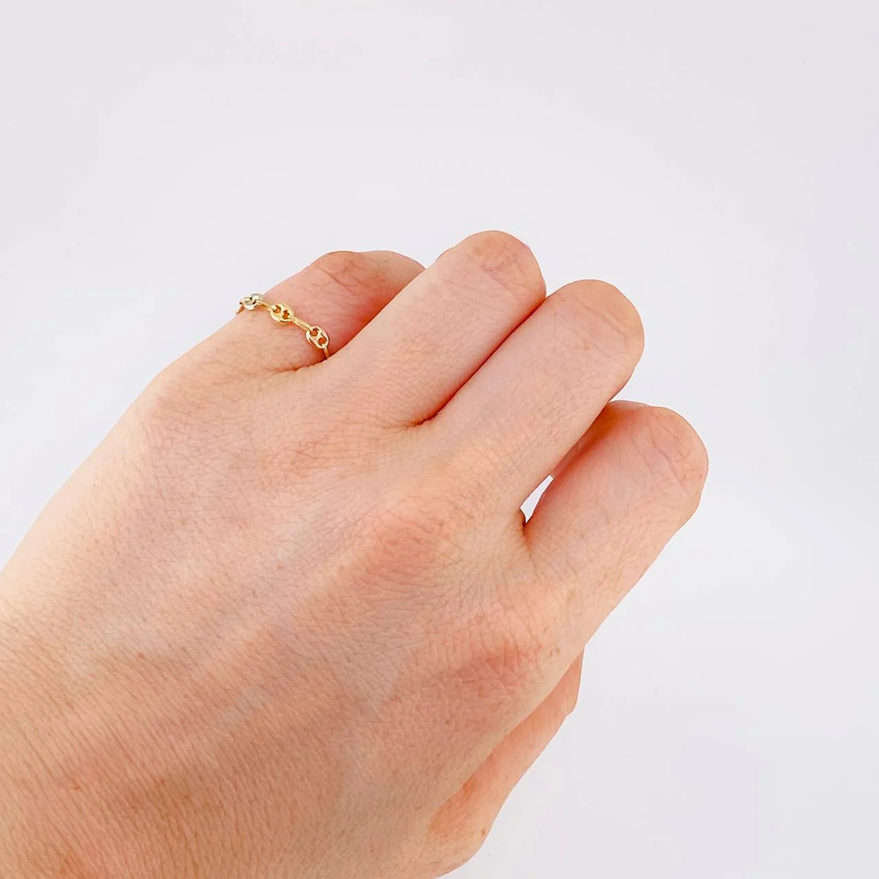 Anillo Gc 0.85 g / T8 - 7 3/4 Tres Oros 18K - Image 3