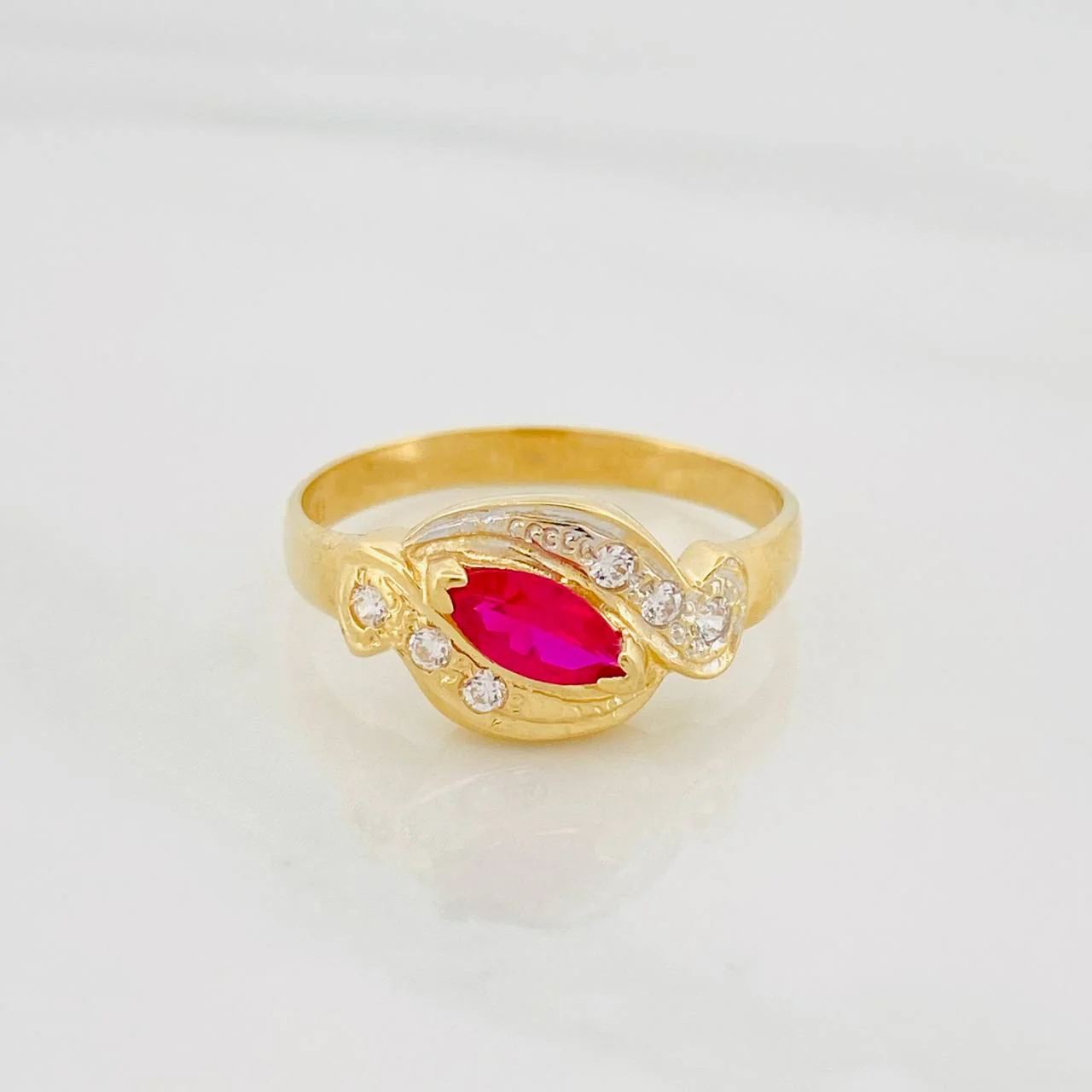 Anillo Gema Central 2.9g / T7 3/4 Dos Oros Amarillo Blanco 18K