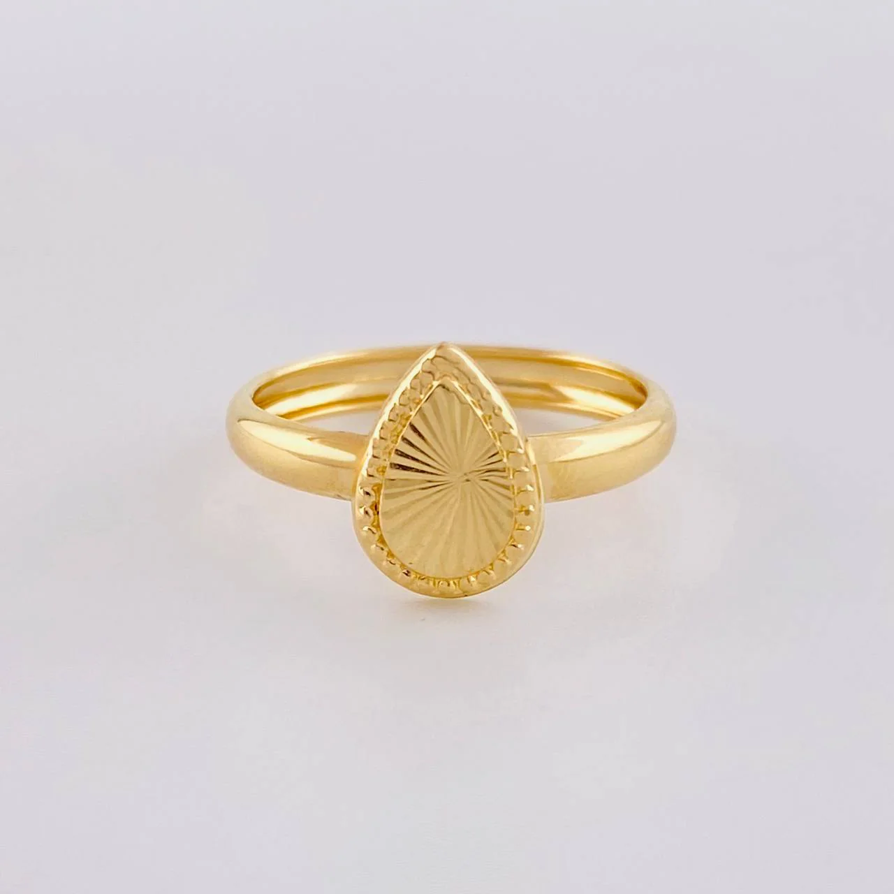 Anillo Gota Diamantada 1.05g / T8 1/4 Oro Amarillo 18K