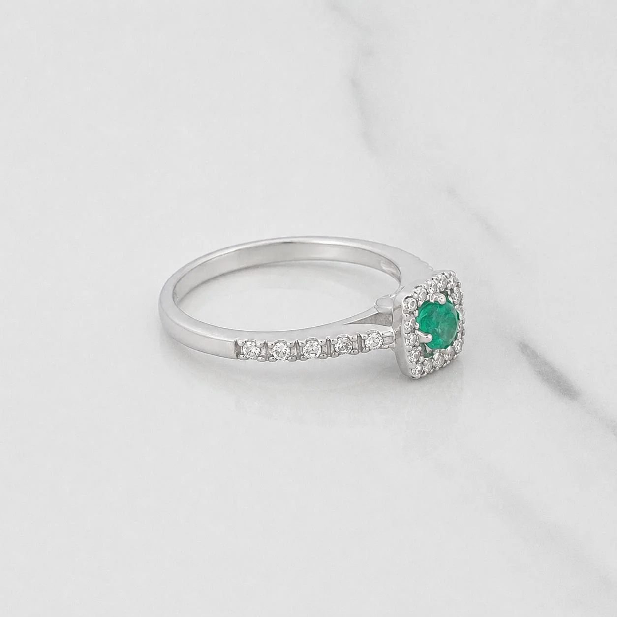 Anillo Halo Cuadrado Esmeralda 14 Pts 2.1 g / T7 3/4 Plata 925 - Image 3