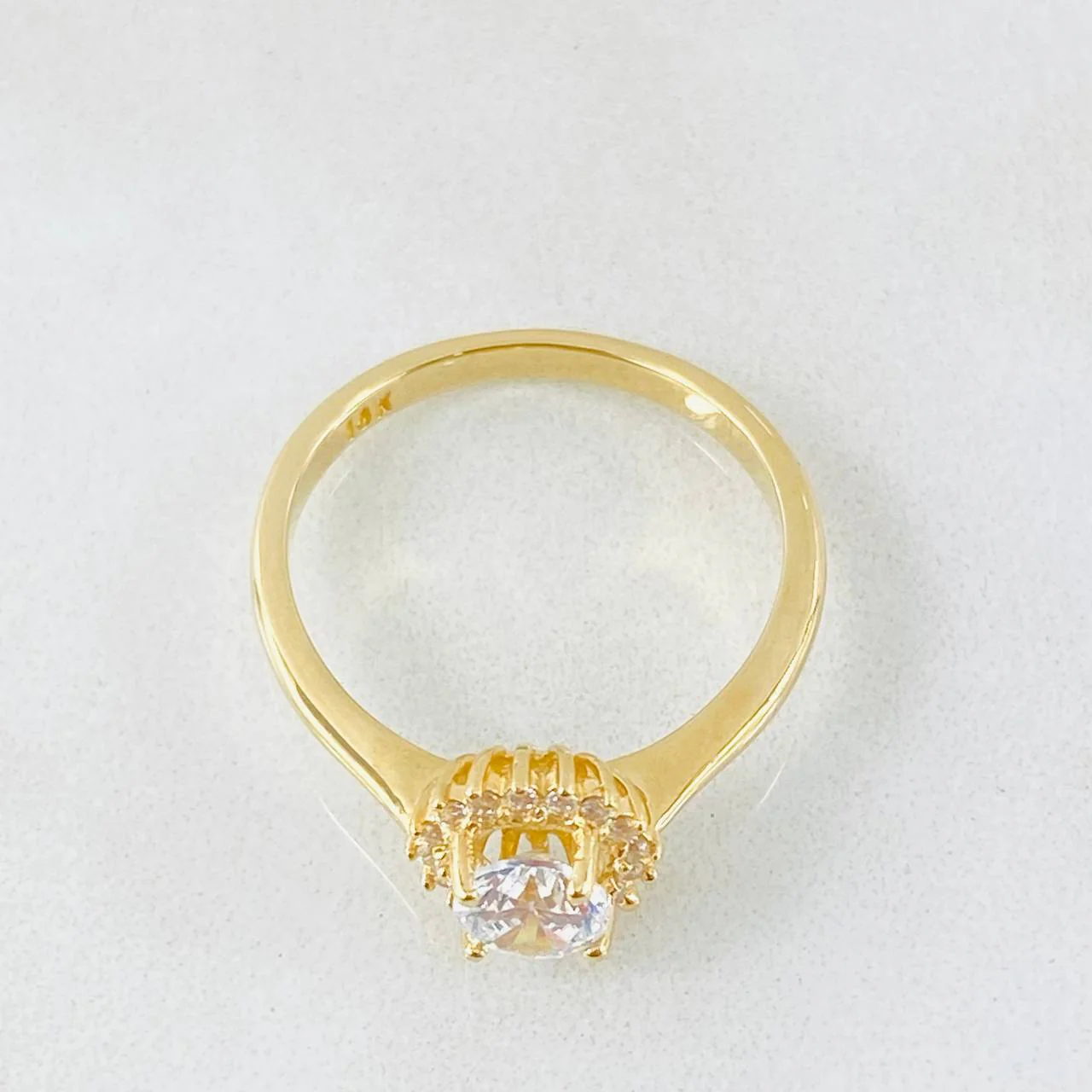 Anillo Halo Flor 2.6gr / T6 1/2 / Oro Amarillo 18K - Image 3
