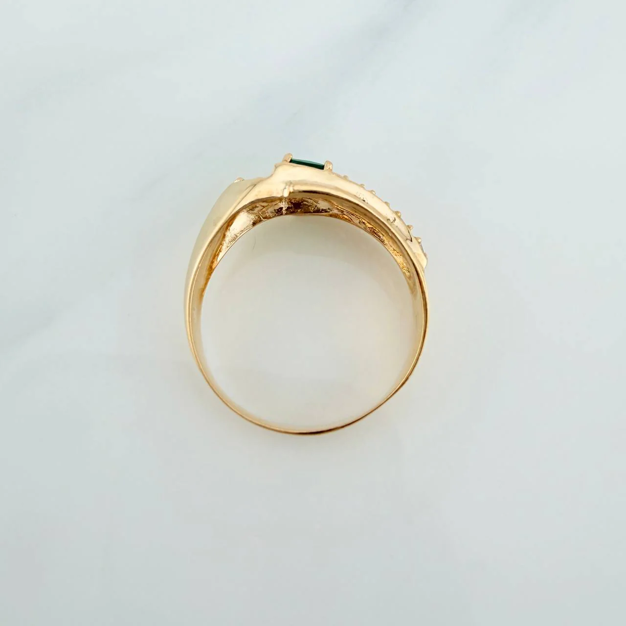 Anillo Halo Rectangular 4.3gr / T9 1/2 / Oro Amarillo 18K % - Image 3