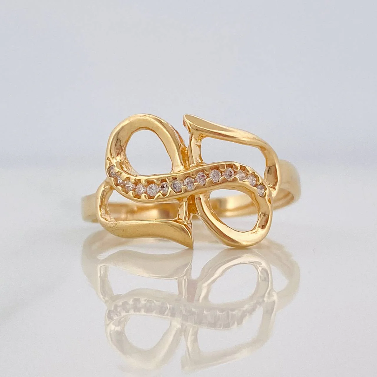 Anillo Infinito 2.35g / T7 Oro Amarillo 18K
