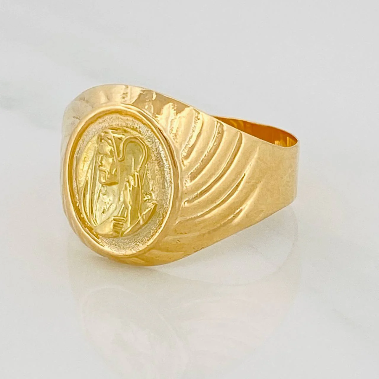 Anillo Jesucristo 4.1gr / T10 1/4 / Oro Amarillo 18K % - Image 2