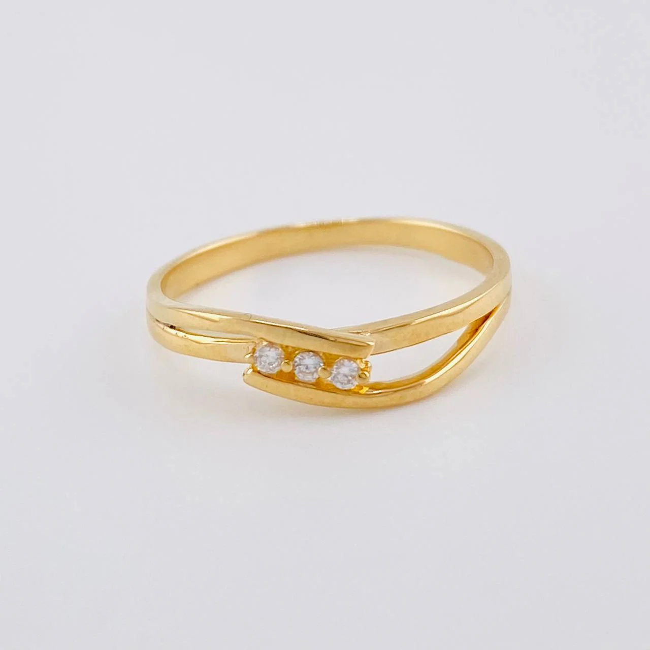 Anillo Lineas De Idra 2.25 g / T7 1/2 Oro Amarillo 18K