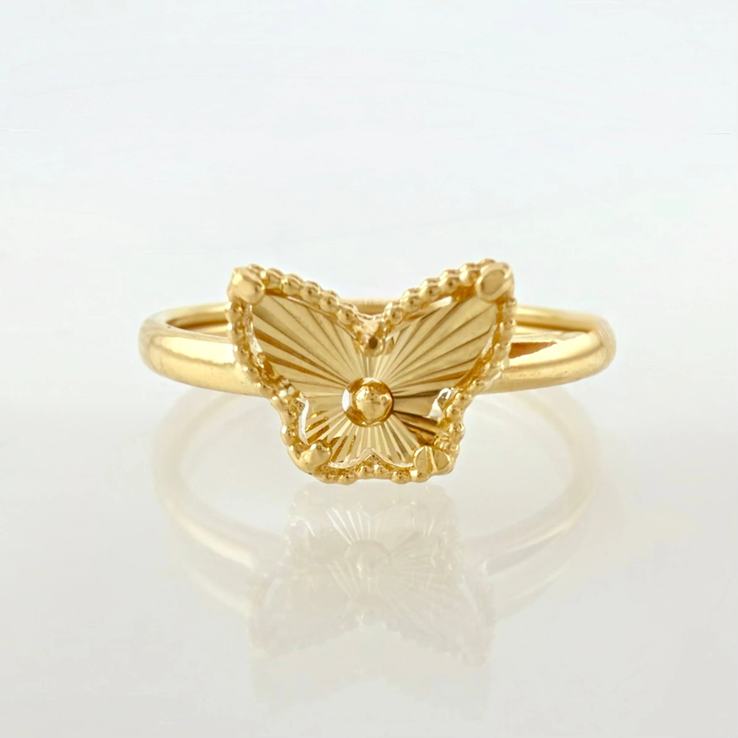 Anillo Mariposa Diamantada 1.1gr / T7 1/4 / Oro Amarillo 18K *