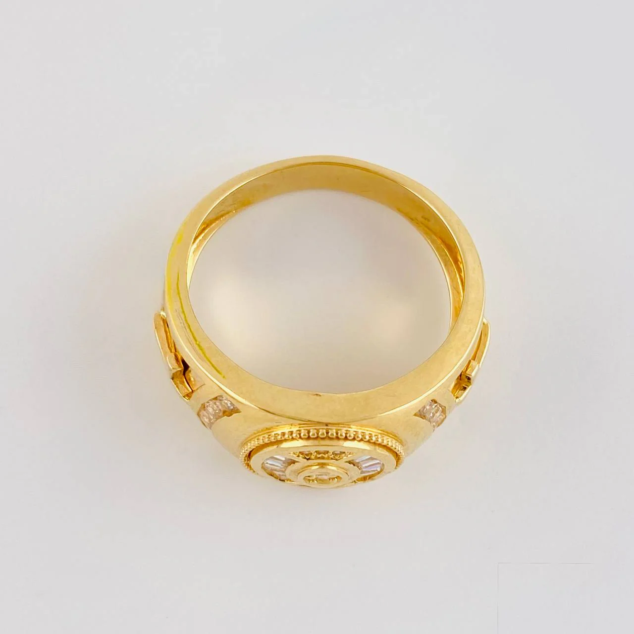 Anillo Ovalo doble cruz 9.35g / T9 3/4 Oro Amarillo 18K - Image 3