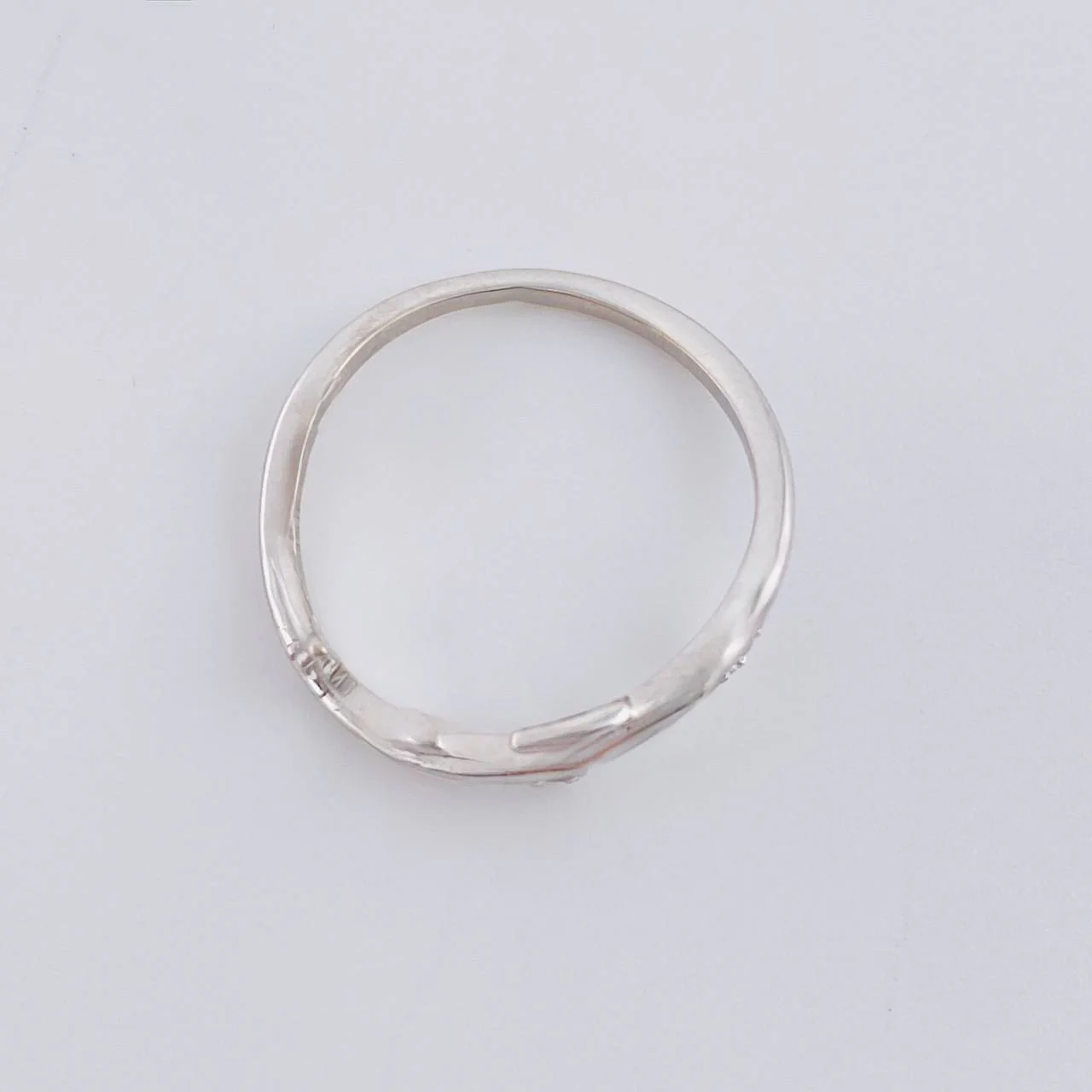 Anillo Ramillete Hojas 1.9 g / T6 Oro Blanco 18K - Image 3