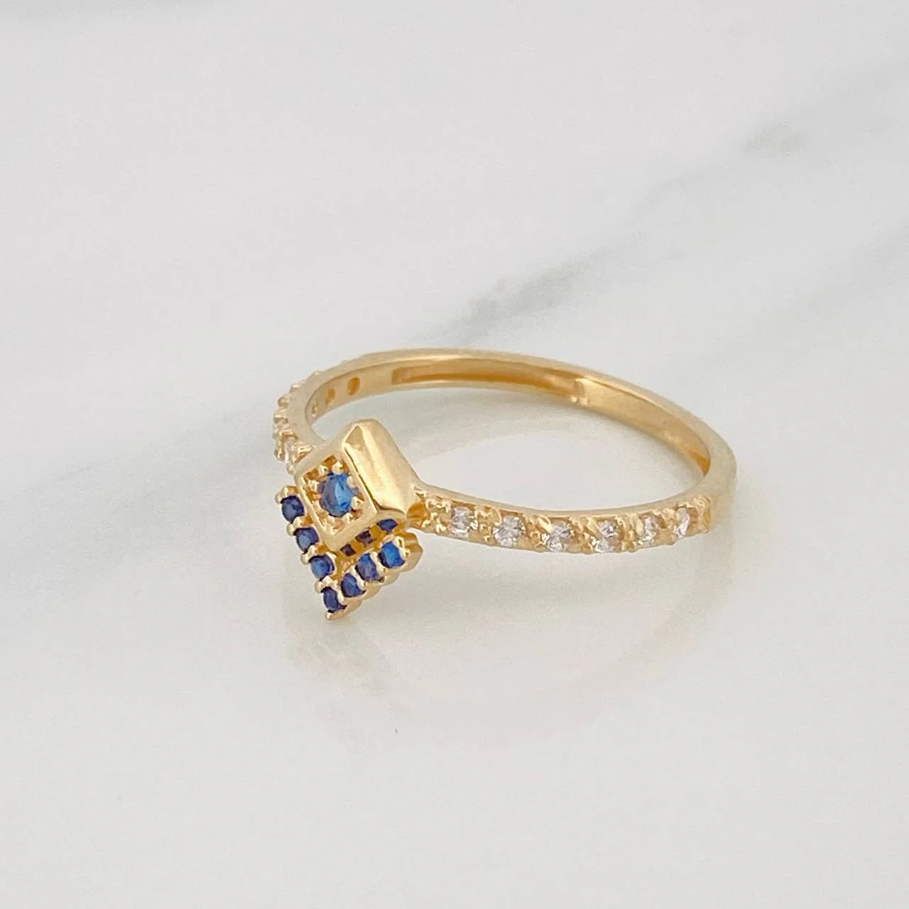 Anillo Rombo 1.6g / T6 Oro Amarillo 18K - Image 2