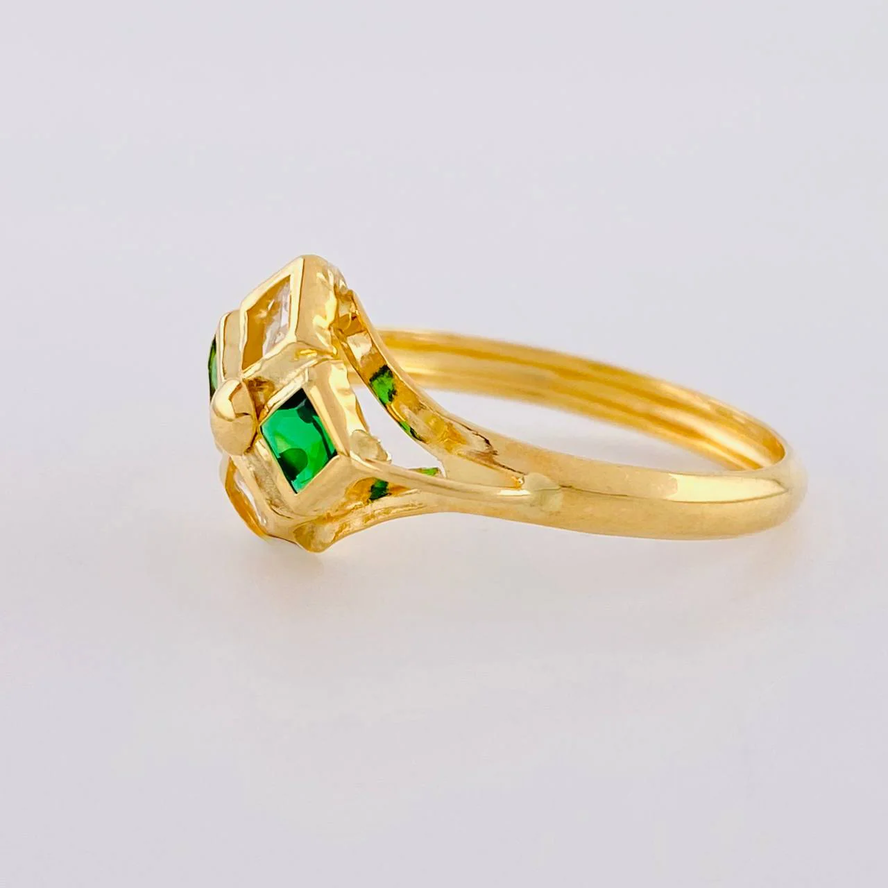 Anillo Rombo Imperial 1.7 g / T8 1/2 Oro Amarillo 18K - Image 2