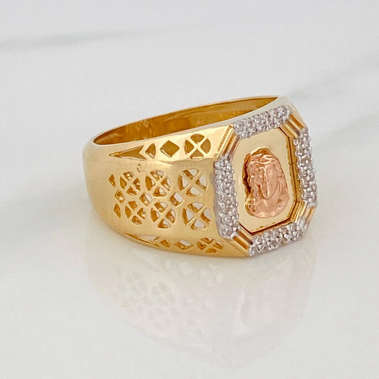 Anillo Rostro Cristo 8.15g / T9 3/4 Tres Oros 18K - Image 4