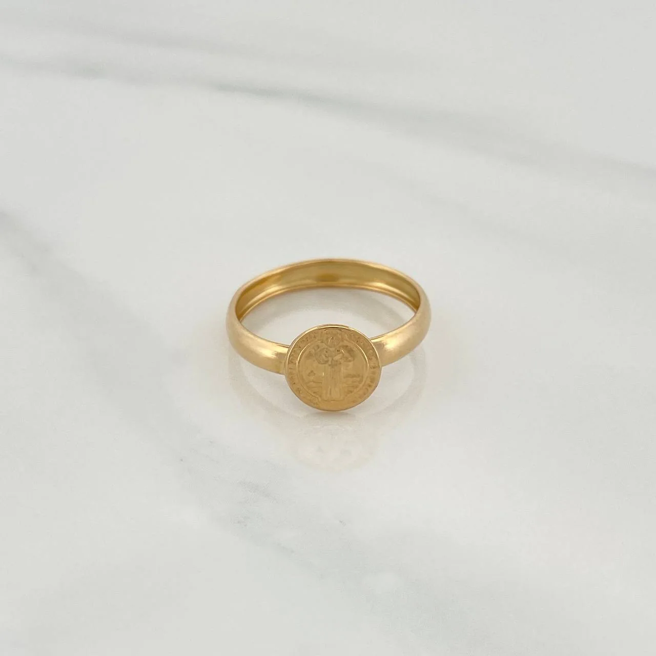 Anillo San Benito 1.1gr / T8 / Oro Amarillo 18K %
