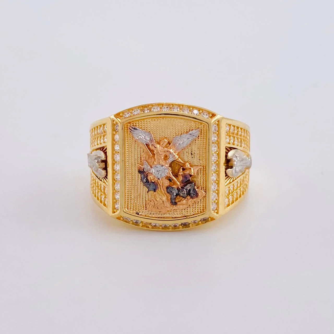 Anillo San Miguel Arcangel 8 g / T9 Tres Oros 18K