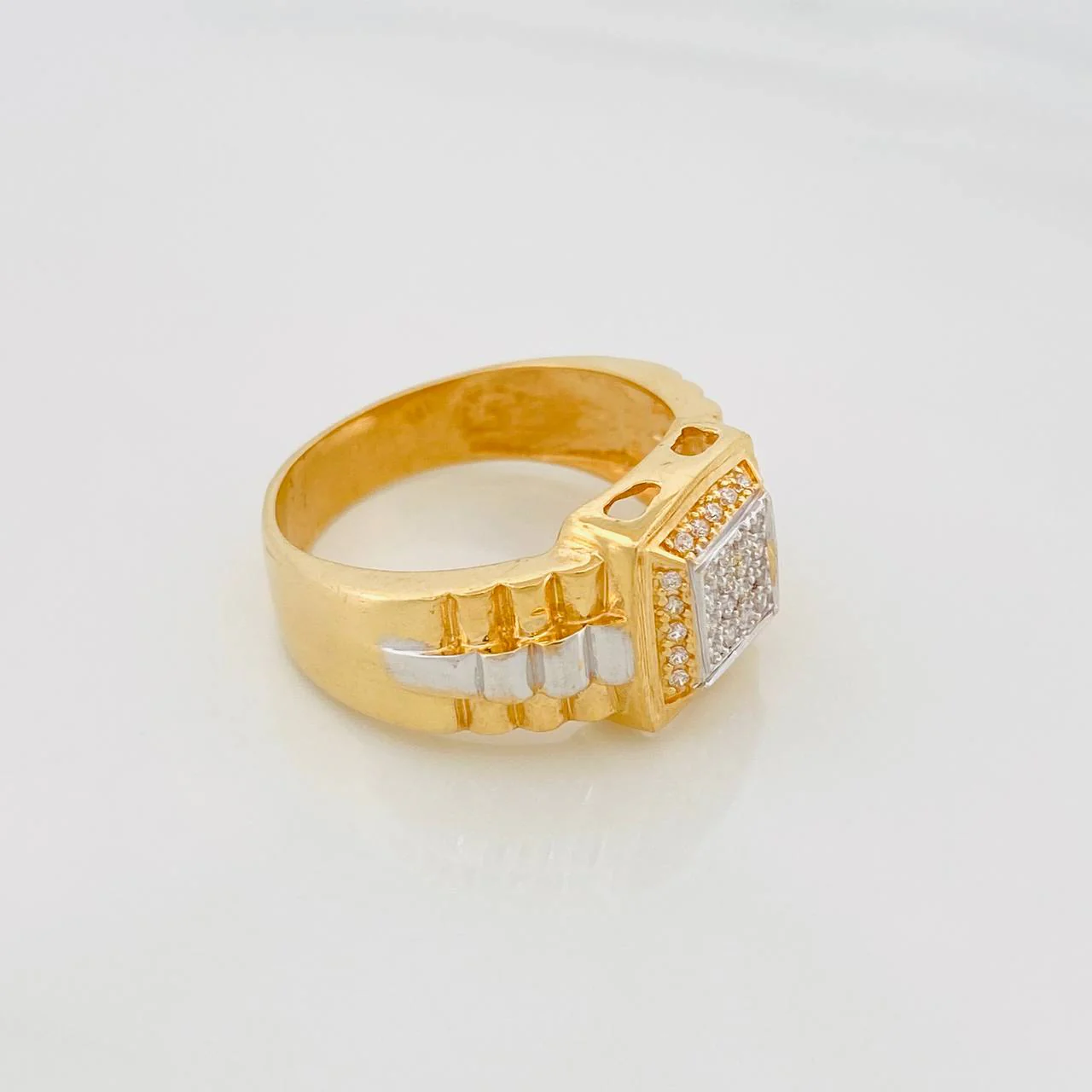 Anillo Sello 8.65g / T10 1/4 Dos Oros Amarillo Blanco 18K - Image 2